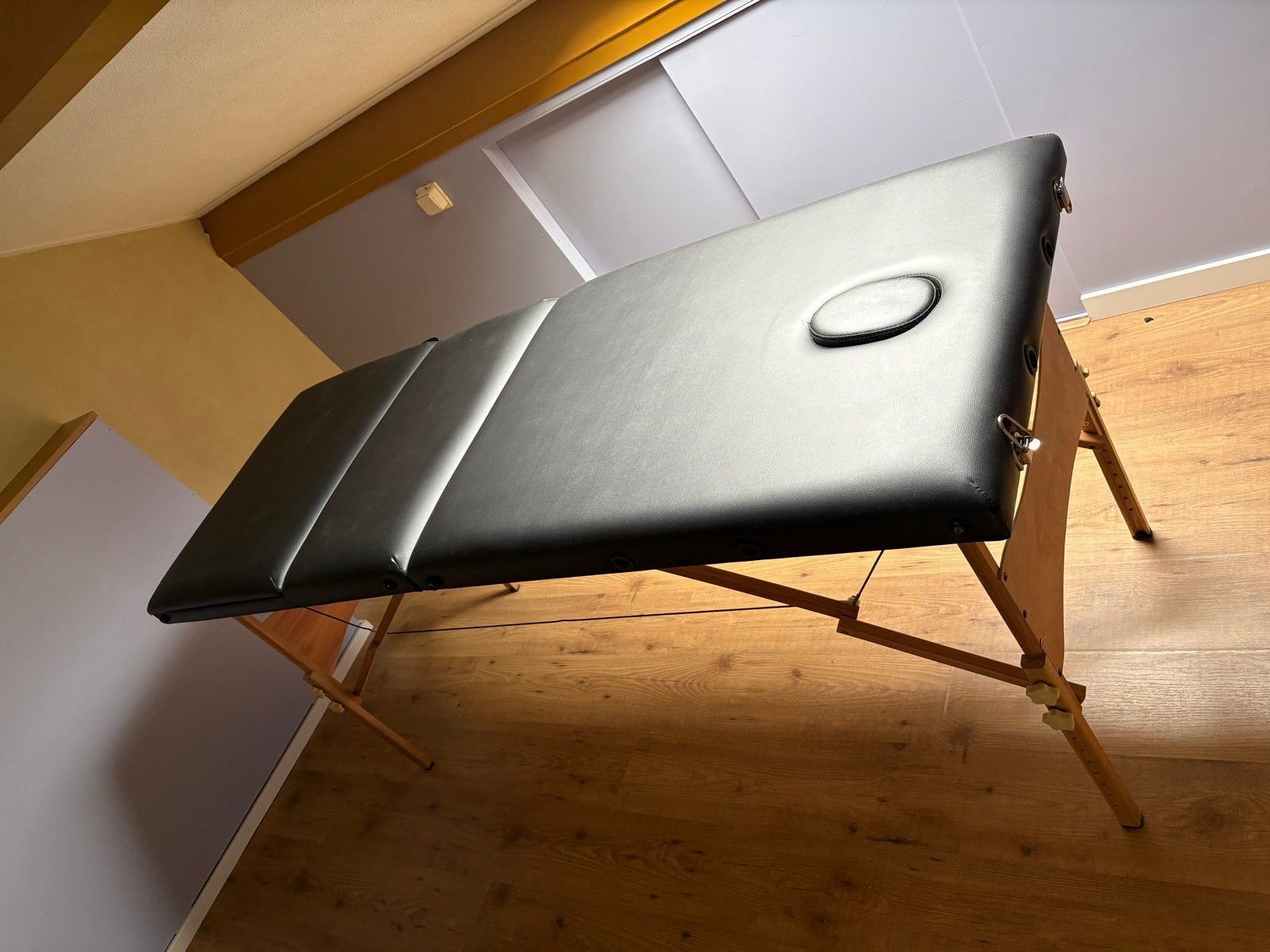 Massagetafel, Ophalen, Zo goed als nieuw, Massagetafel