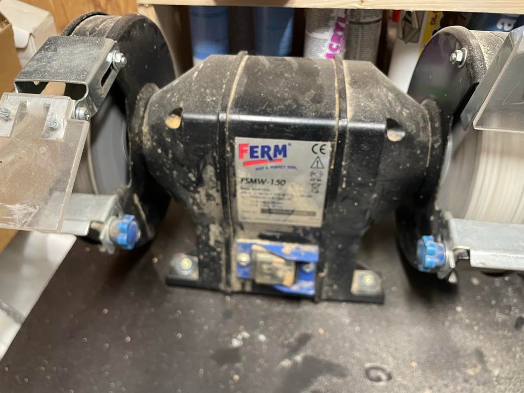 Ferm FSMW-150 Werkbankslijpmachine - Gebruikt, Ophalen of Verzenden, Gebruikt, Minder dan 700 watt, Werkbankslijpmachine