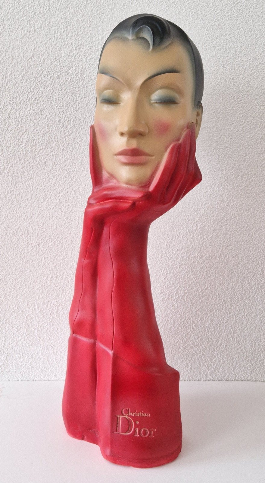 Vintage Christian Dior rode mannequin reclame display, 1960, Antiek en Kunst, Gemerkt, Beeld, Ophalen of Verzenden, Rood