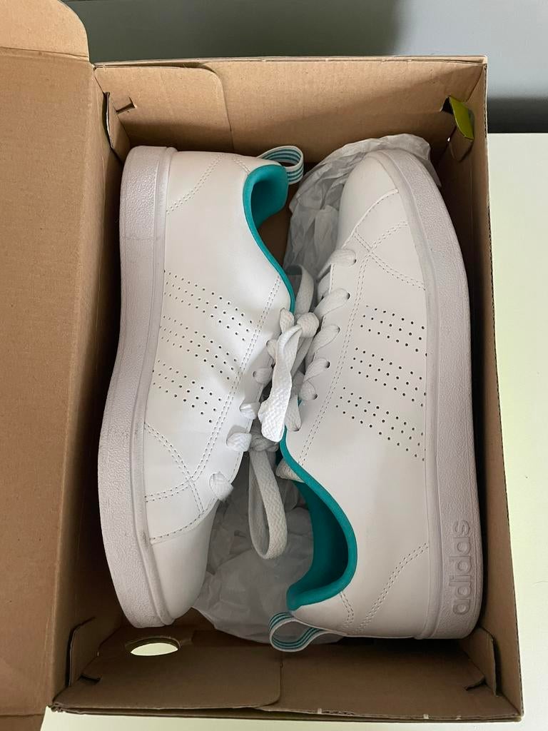 Witte Adidas sneakers Neo in doos - maat 37, Ophalen of Verzenden, Zo goed als nieuw, Wit, Sneakers of Gympen
