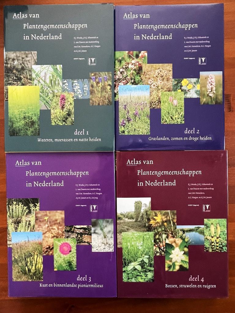 Atlas van plantengemeenschappen in Nederland, deel 1 t/m 4, Boeken, Bloemen, Planten en Bomen, Nieuw, Ophalen of Verzenden, E.J.Weeda en anderen