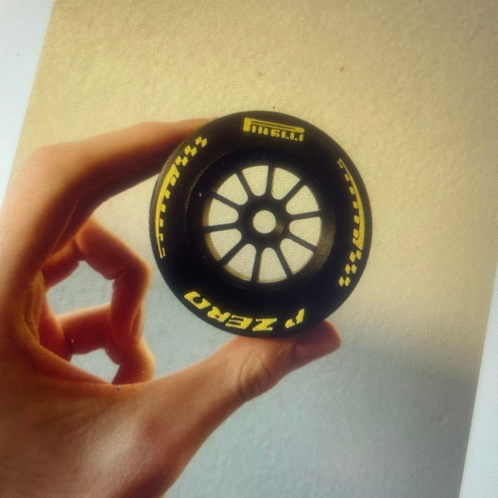 Pirelli F1 Bandje - Decoratief Model, Verzamelen, Ophalen of Verzenden, Nieuw, Formule 1