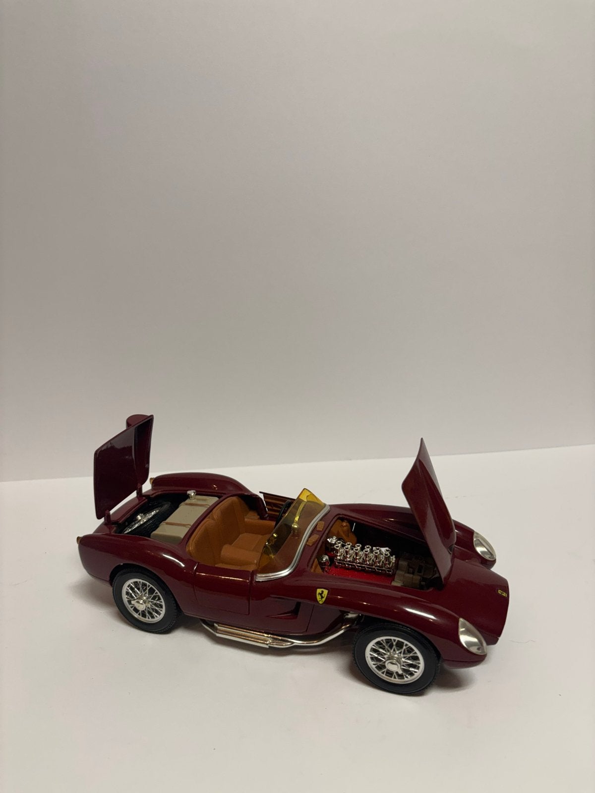Ferrari 250 Testa Rossa schaalmodel, Hobby en Vrije tijd, Ophalen of Verzenden, Zo goed als nieuw, Auto, Overige merken