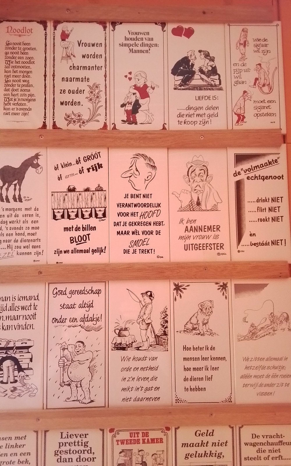 💐VERZAMELING VAN 54 TEGELS MET SPREUKEN EN GEZEGDES, Antiek en Kunst, Antiek | Wandborden en Tegels, Ophalen
