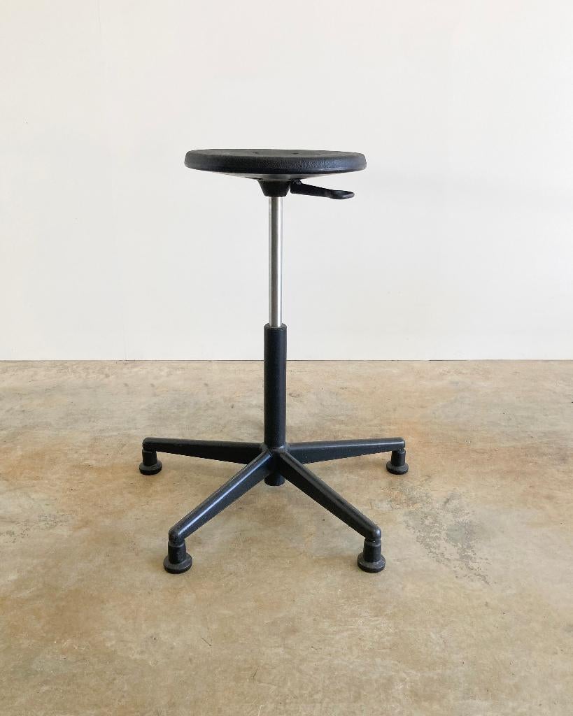 barkruk werkplaatskruk werkplaatsstoel instelbaar 53-77cm, Ophalen, Gebruikt, Molenakkerstraat 10b, Zwart