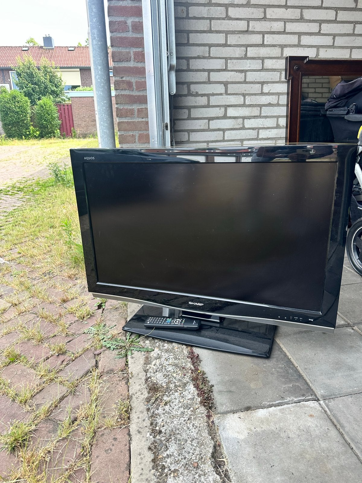 Sharp Aquos LCD TV  91cm Inclusief afstandsbedieng, Ophalen, Gebruikt, 50 Hz, 80 tot 100 cm