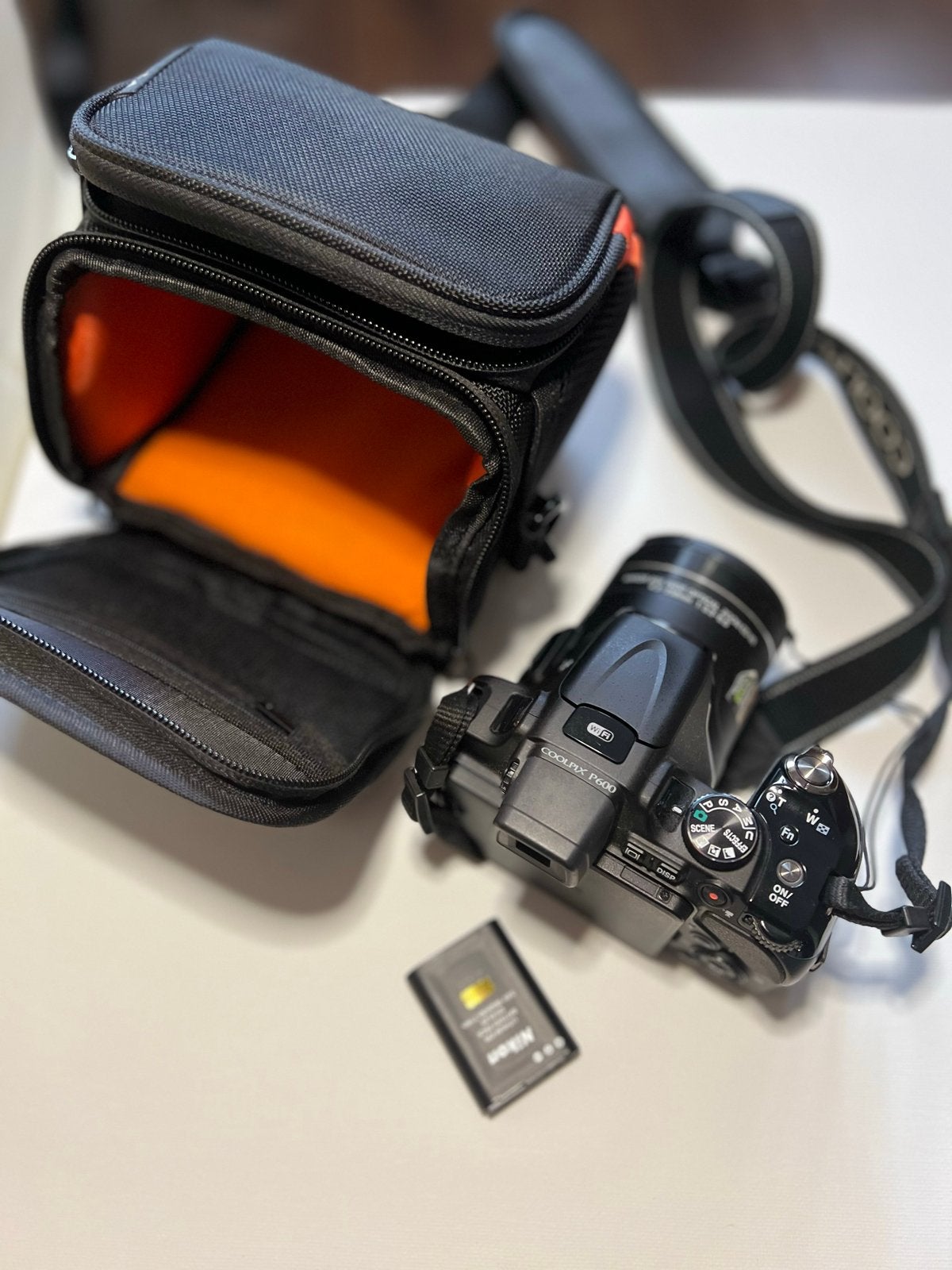 Nikon Coolpix P600 - Zeer nette staat, weinig gebruikt, Ophalen, Compact, Zo goed als nieuw, Nikon