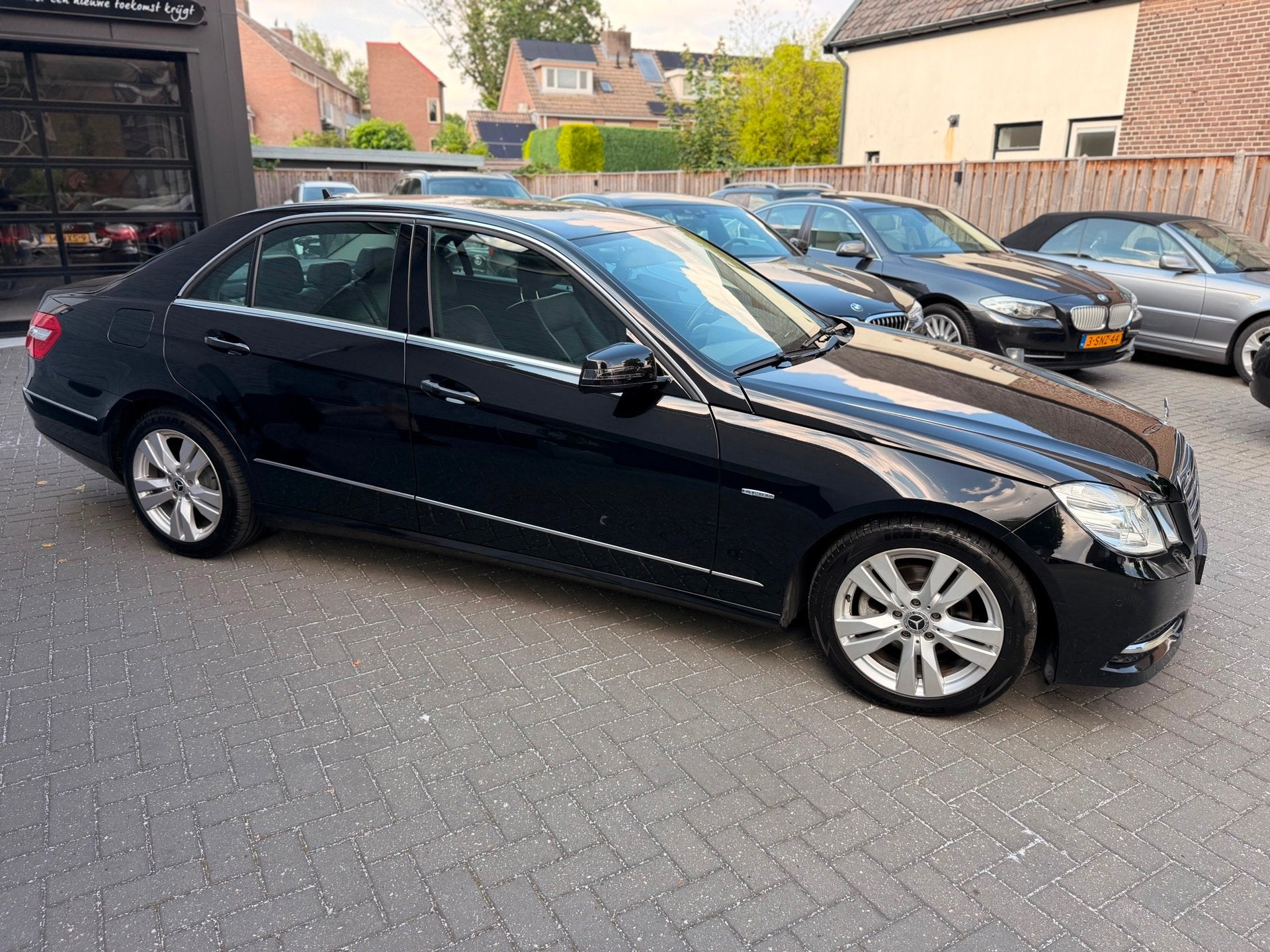 Mercedes-Benz E-klasse 200 CGI | NAVI | ELEK. STOEL | STOELV, Automaat, Euro 5, Gebruikt, Zwart