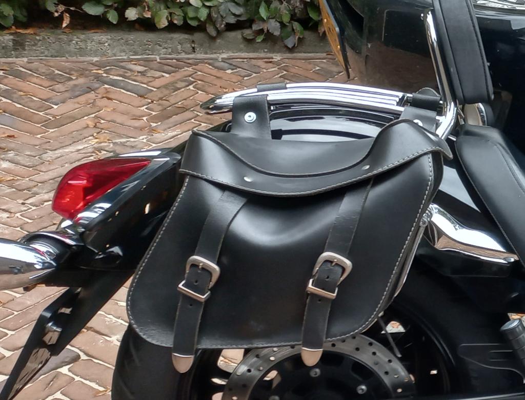 Zadeltassen voor chopper of cruiser  – echt leder, Motoren, Accessoires | Koffers en Tassen, Ophalen of Verzenden, Gebruikt