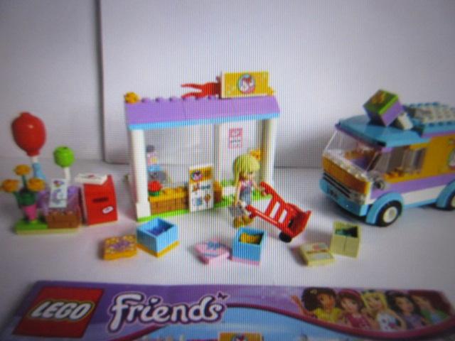 41310 Friends, Heartlake Pakjesdienst., Kinderen en Baby's, Speelgoed | Duplo en Lego, Ophalen of Verzenden, Zo goed als nieuw
