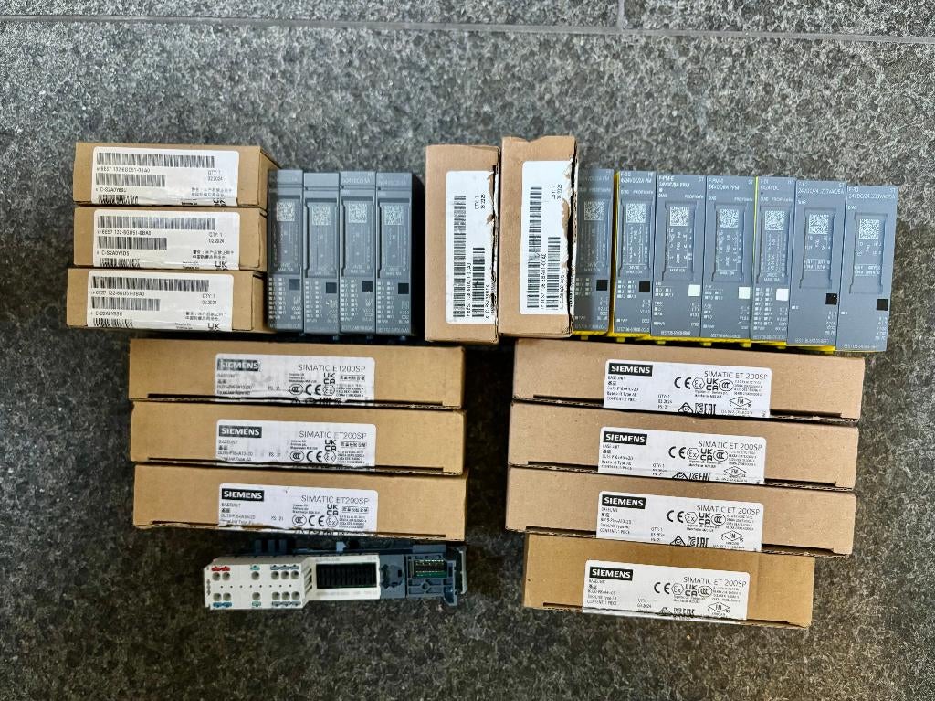 SIEMENS - Simatic - ET 200SP - ET200SP - Diverse modules, Ophalen of Verzenden, Zo goed als nieuw