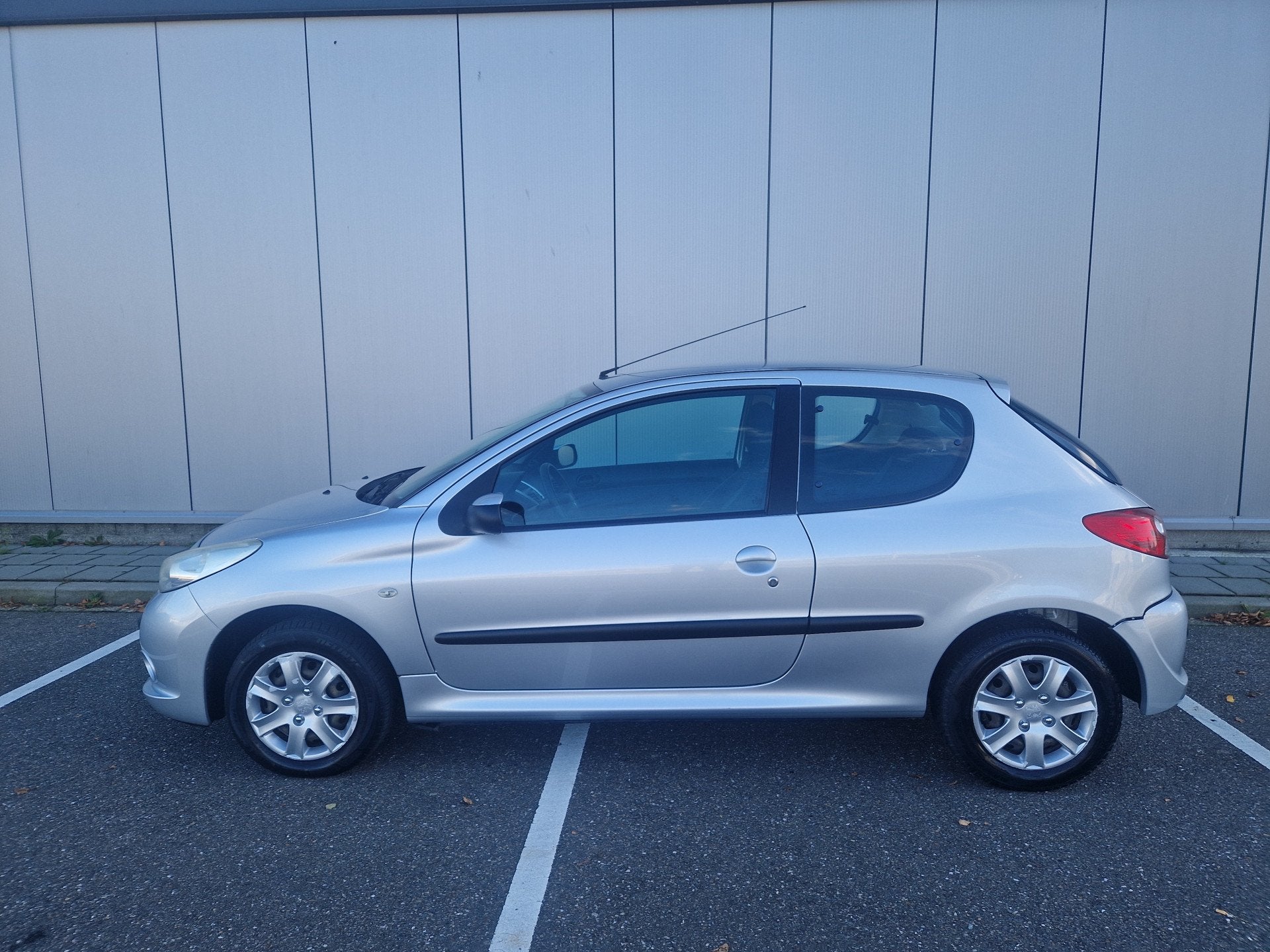 Peugeot 206+ 1.1 XR (bj 2010), Auto's, Voorwielaandrijving, 206+, Gebruikt, 31 €/maand