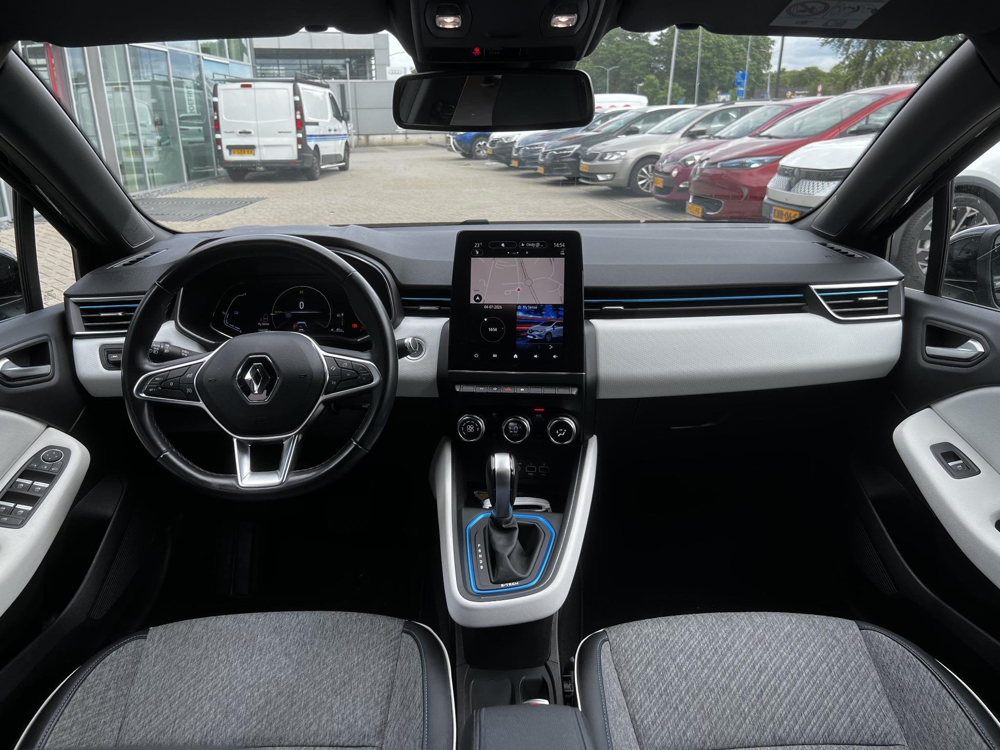 Renault Clio 1.6 E-Tech Hybrid 140 Serie Limitee E-TECH | Na, Auto's, Renault, Gebruikt, 4 cilinders, Met garantie (alle), Zwart
