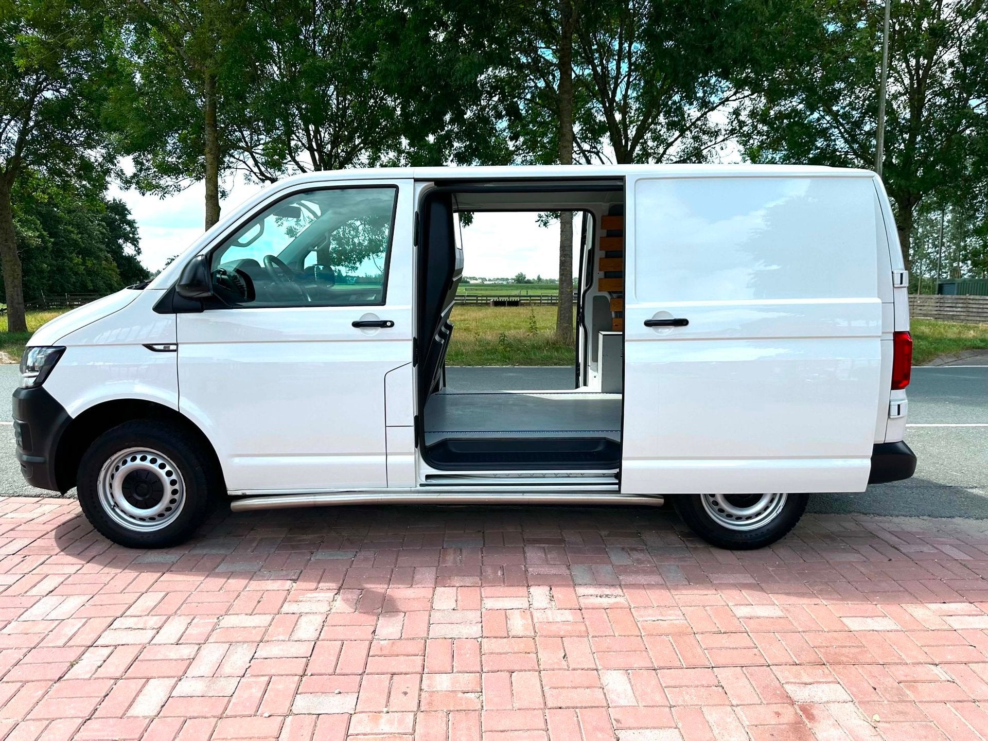 Volkswagen Transporter 2.0 TDI L1H1 AUTOMAAT 77.967 km.! 140, Auto's, Euro 5, Stof, Gebruikt, 4 cilinders