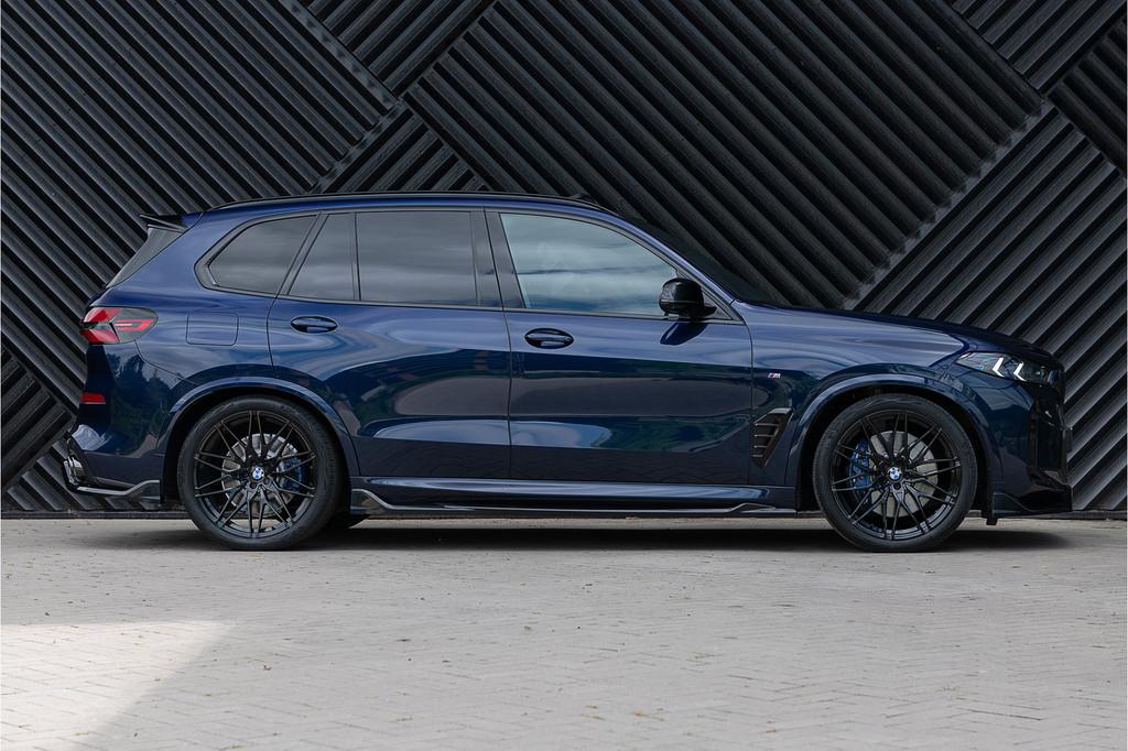 BMW X5 xDrive50e LCI M-sport Pro ACC Pano M Seats Massage St, Gebruikt, 2395 kg, Blauw, Adaptive Cruise Control