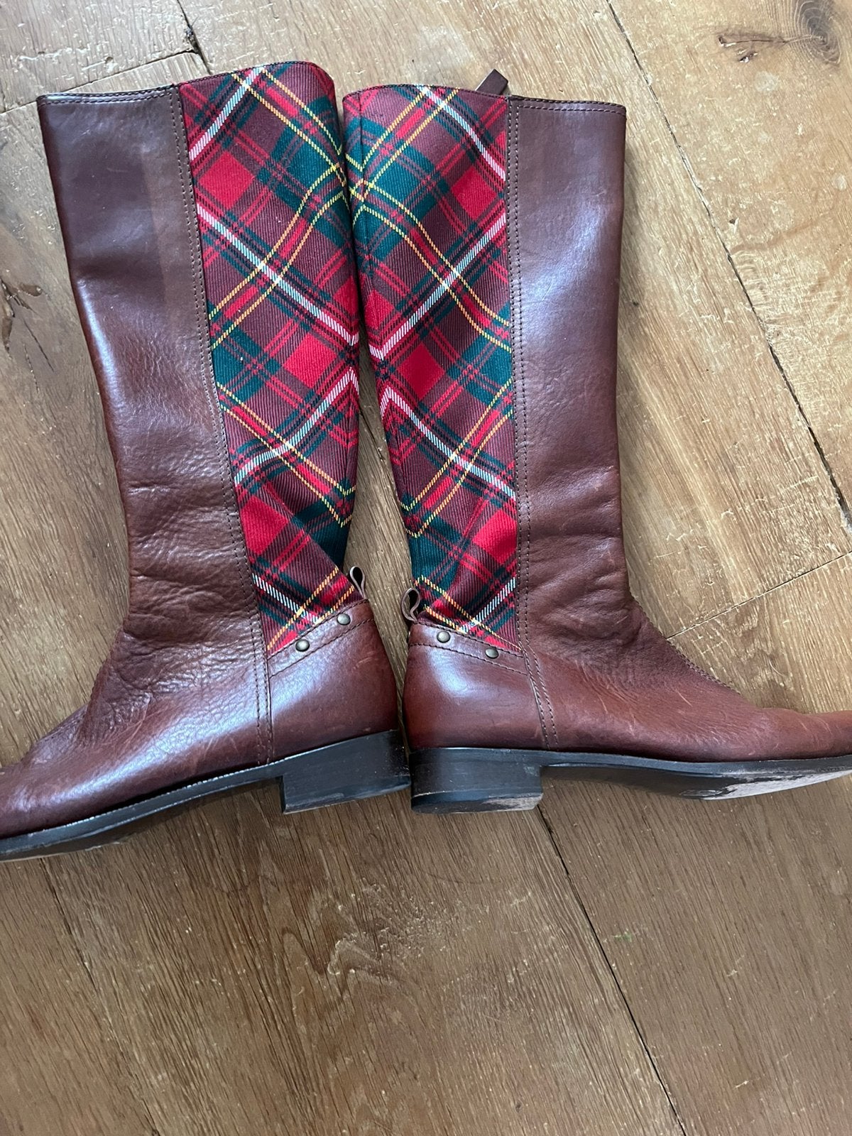 Burberry laarzen maat 37½ – klassiek bruin leer met tartan, Ophalen of Verzenden, Zo goed als nieuw, Bruin, Hoge laarzen