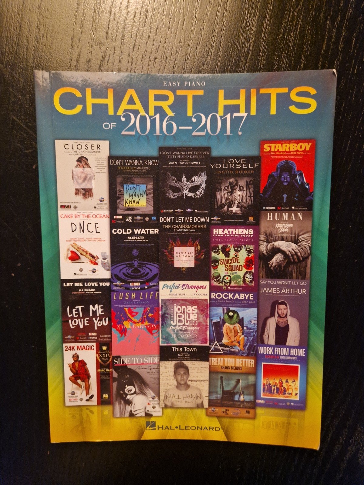 Easy Piano Chart Hits 2016-2017 Bladmuziek, Gebruikt, Les of Cursus, Ophalen of Verzenden, Piano