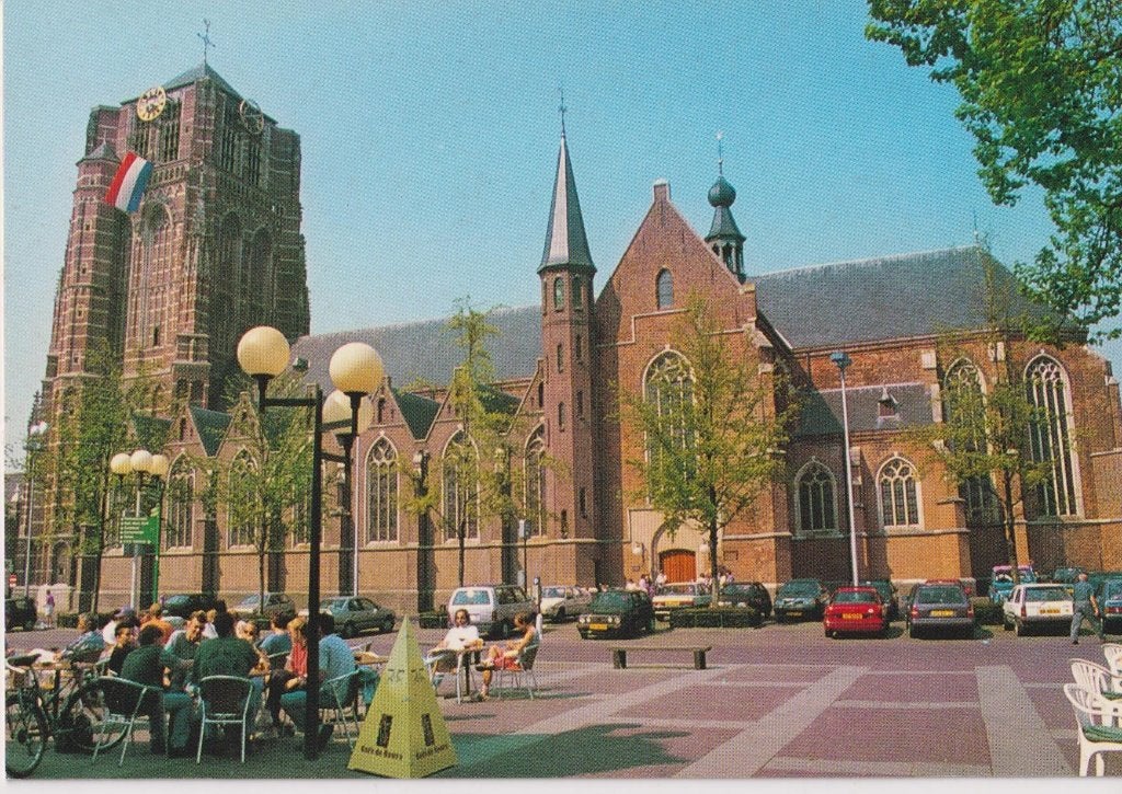 Oosterhout, St Jansbasiliek met auto's, Ophalen of Verzenden, 1960 tot 1980, Ongelopen, Noord-Brabant