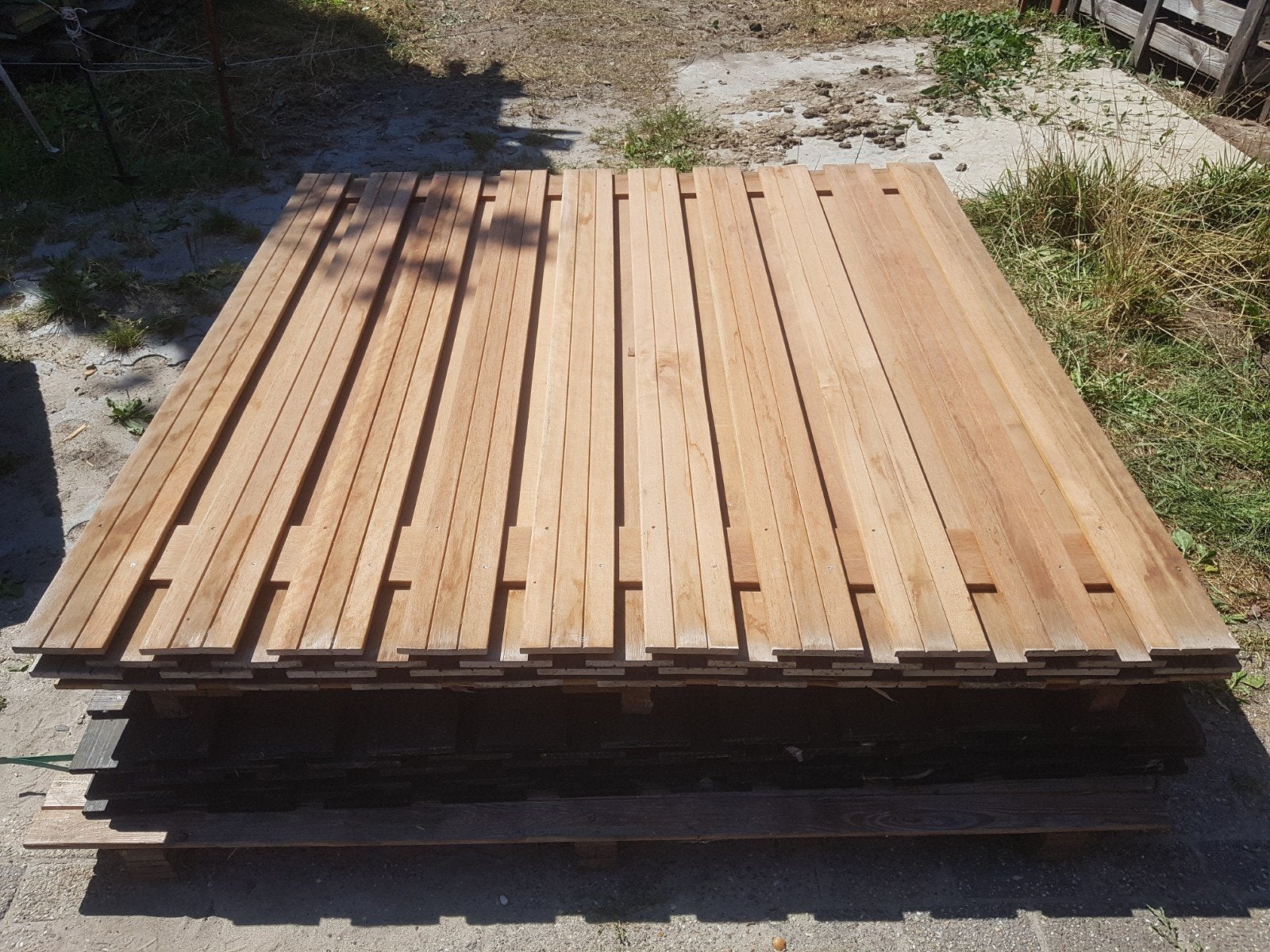 2 x hardhout scherm 180x180 /21 planks rvs geschroefd 1, Tuin en Terras, Schuttingen, 1 tot 2 meter, Nieuw, Ophalen of Verzenden