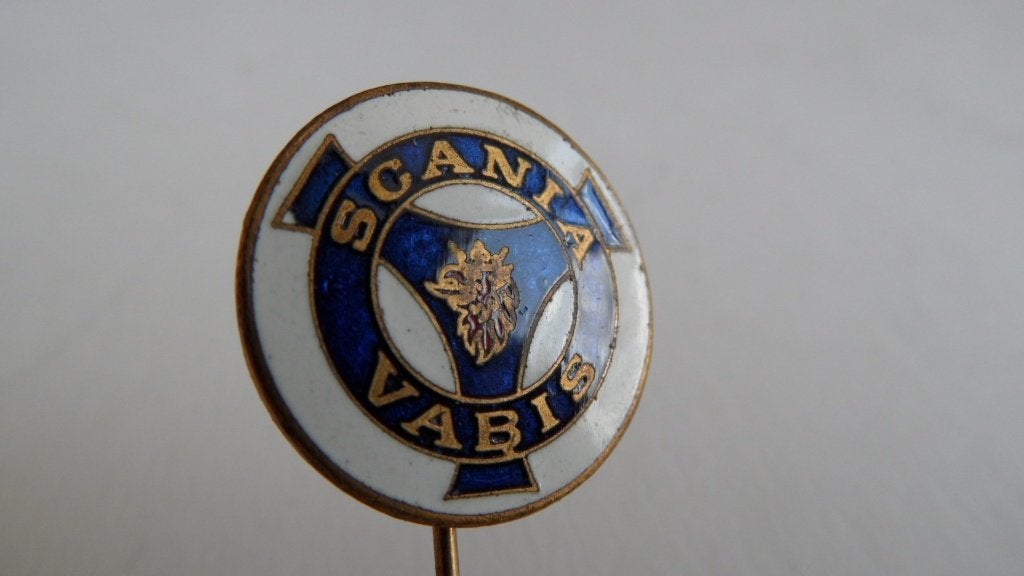 Scania Vabis oldtimertruck speld, geëmailleerd, Verzenden, Gebruikt, Merk, Speldje of Pin