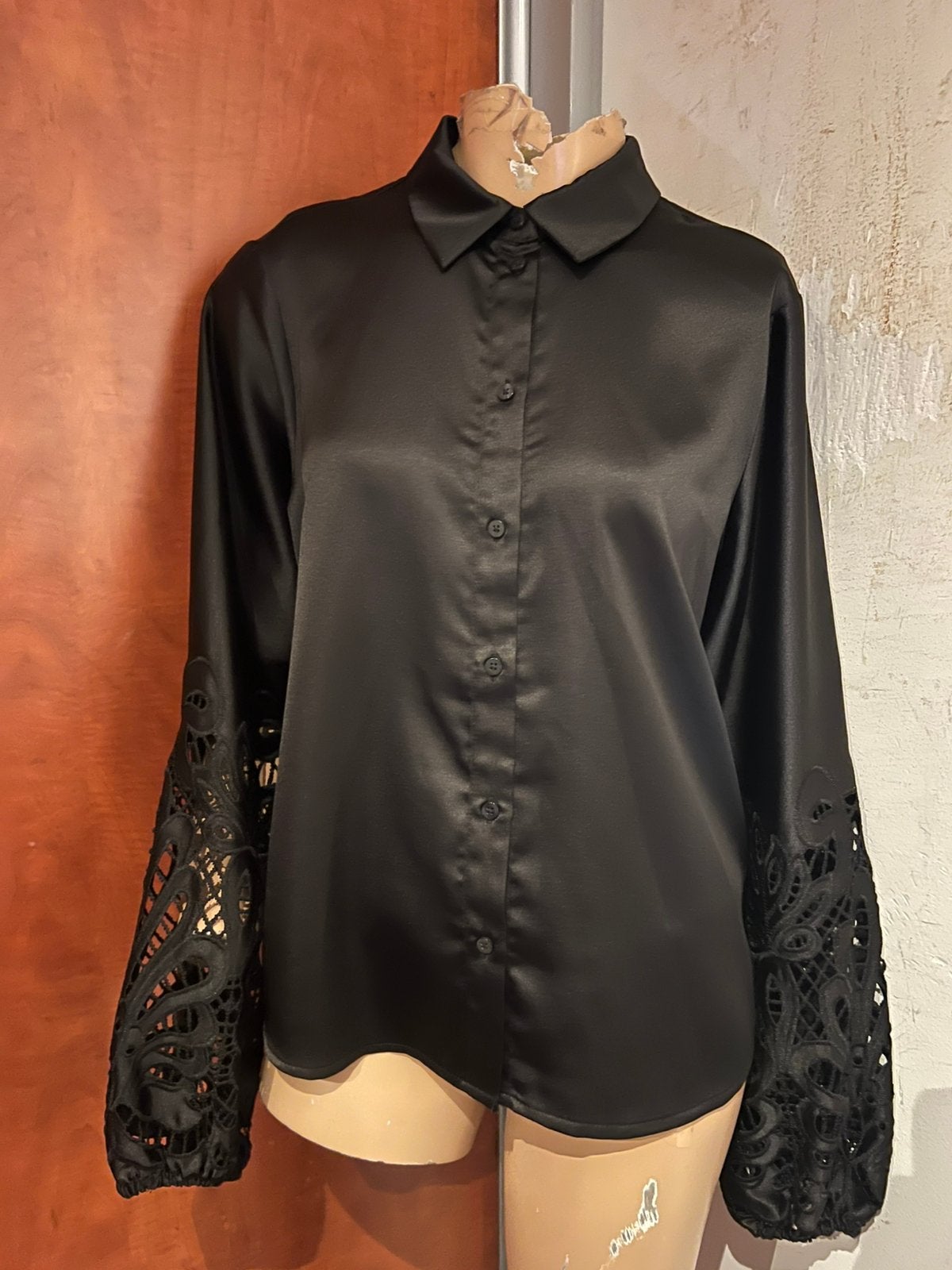 COSTES blouse met kant maat L zgan, Ophalen of Verzenden, Zo goed als nieuw, Maat 42/44 (L), Zwart