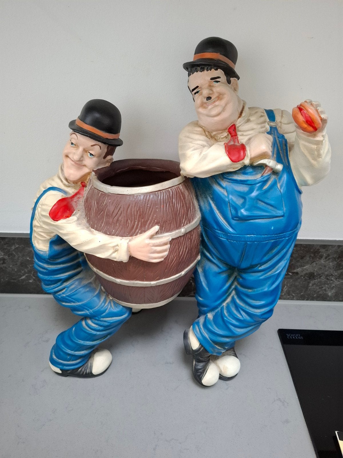 Vintage Laurel & Hardy beeld met vat - Decoratie, Ophalen of Verzenden, Gebruikt