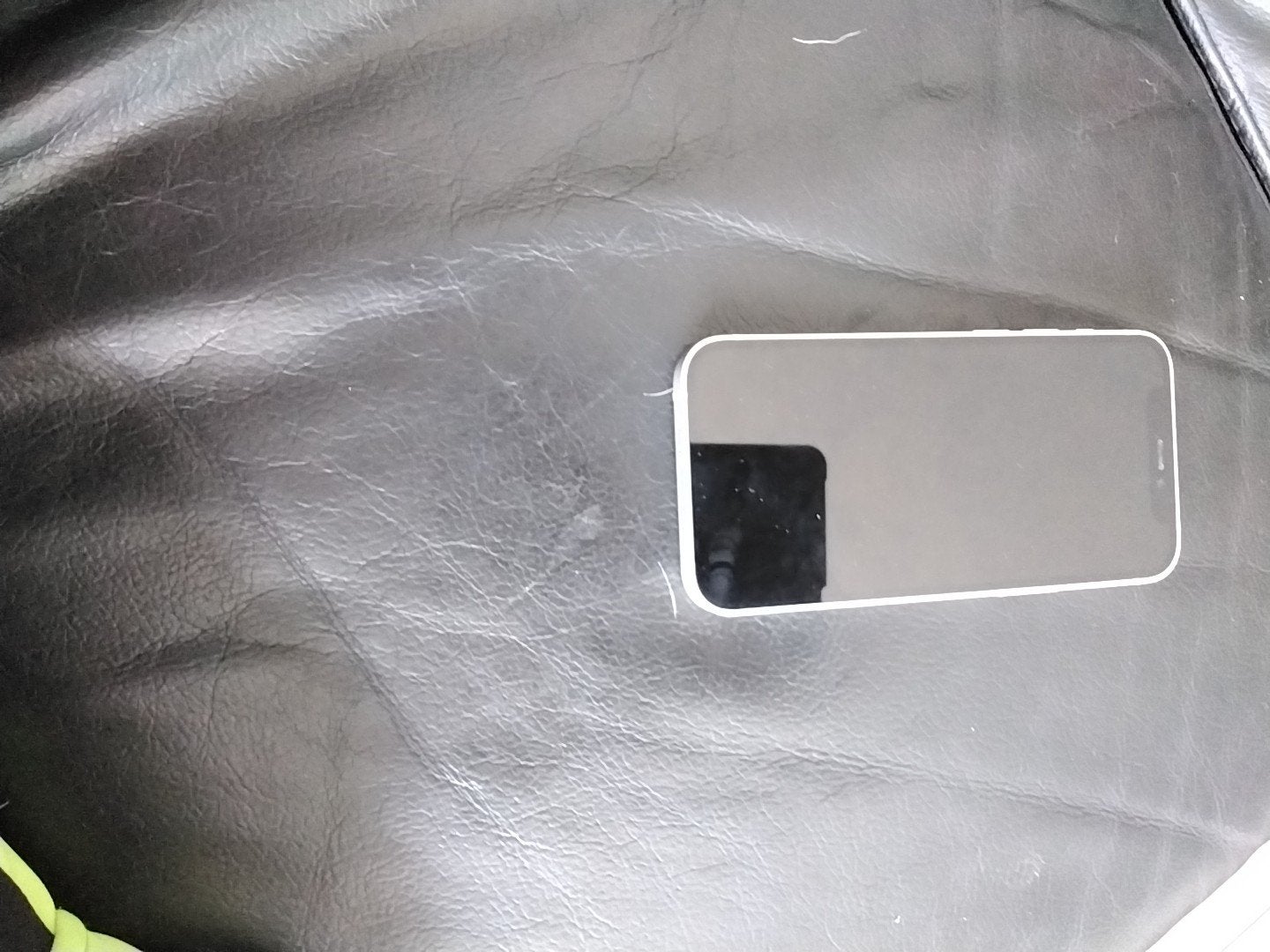 Defecte iPhone 12 Mini met doos - Werkt niet meer, Telecommunicatie, Mobiele telefoons | Apple iPhone, Ophalen, Niet werkend, IPhone 12 Mini