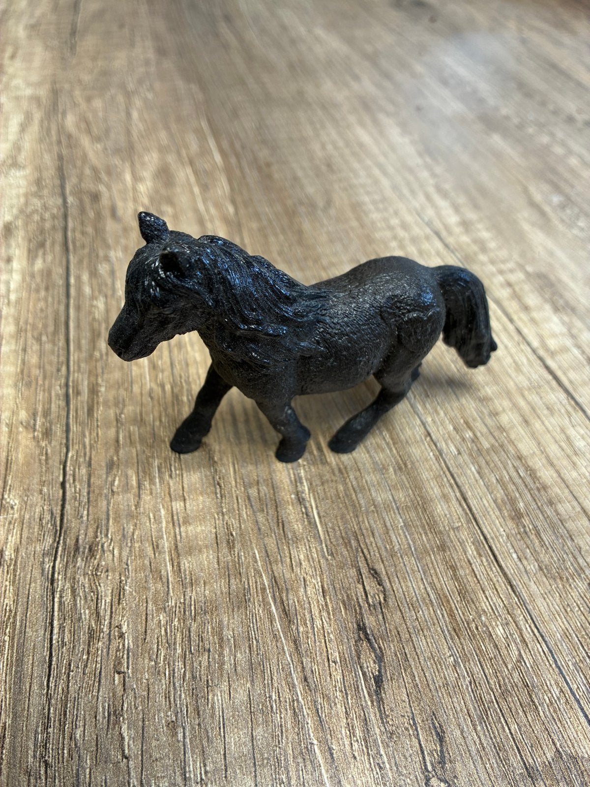 2 Schleich pony's en 1 giraf speelfiguren, Ophalen of Verzenden, Gebruikt