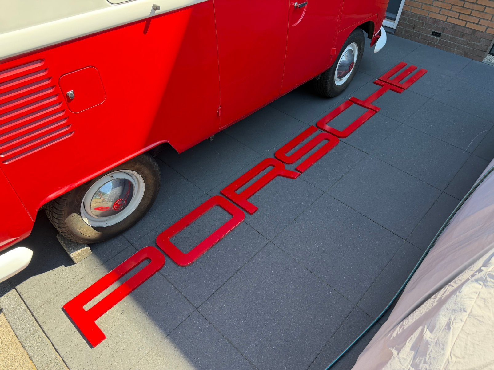 Porsche grote dealer showroom garage mancave letters hout, Ophalen of Verzenden, Gebruikt, Auto's
