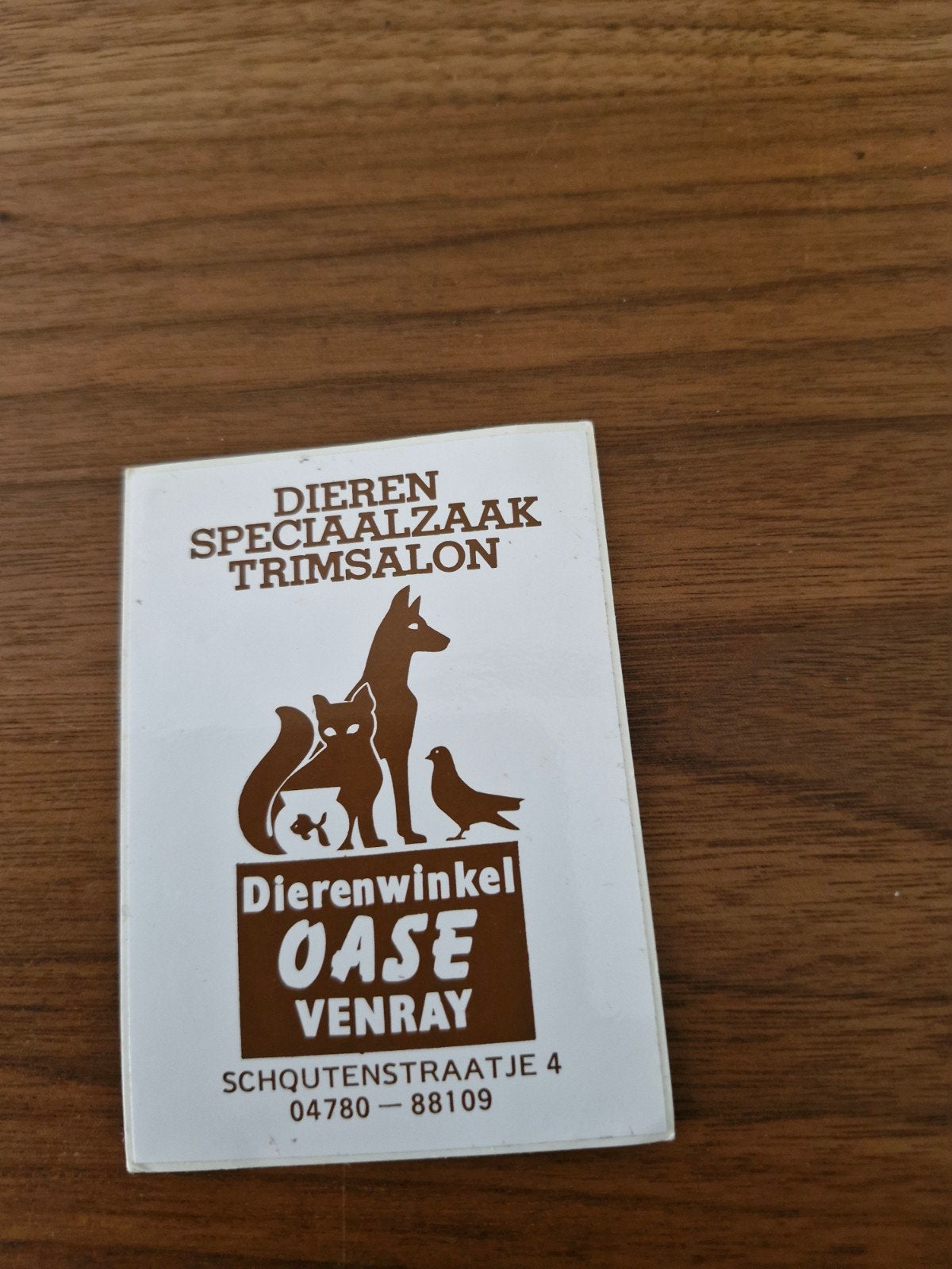 9474 Vintage sticker Dierenwinkel Oase Venray, Ophalen of Verzenden, Gebruikt, Dier en Natuur