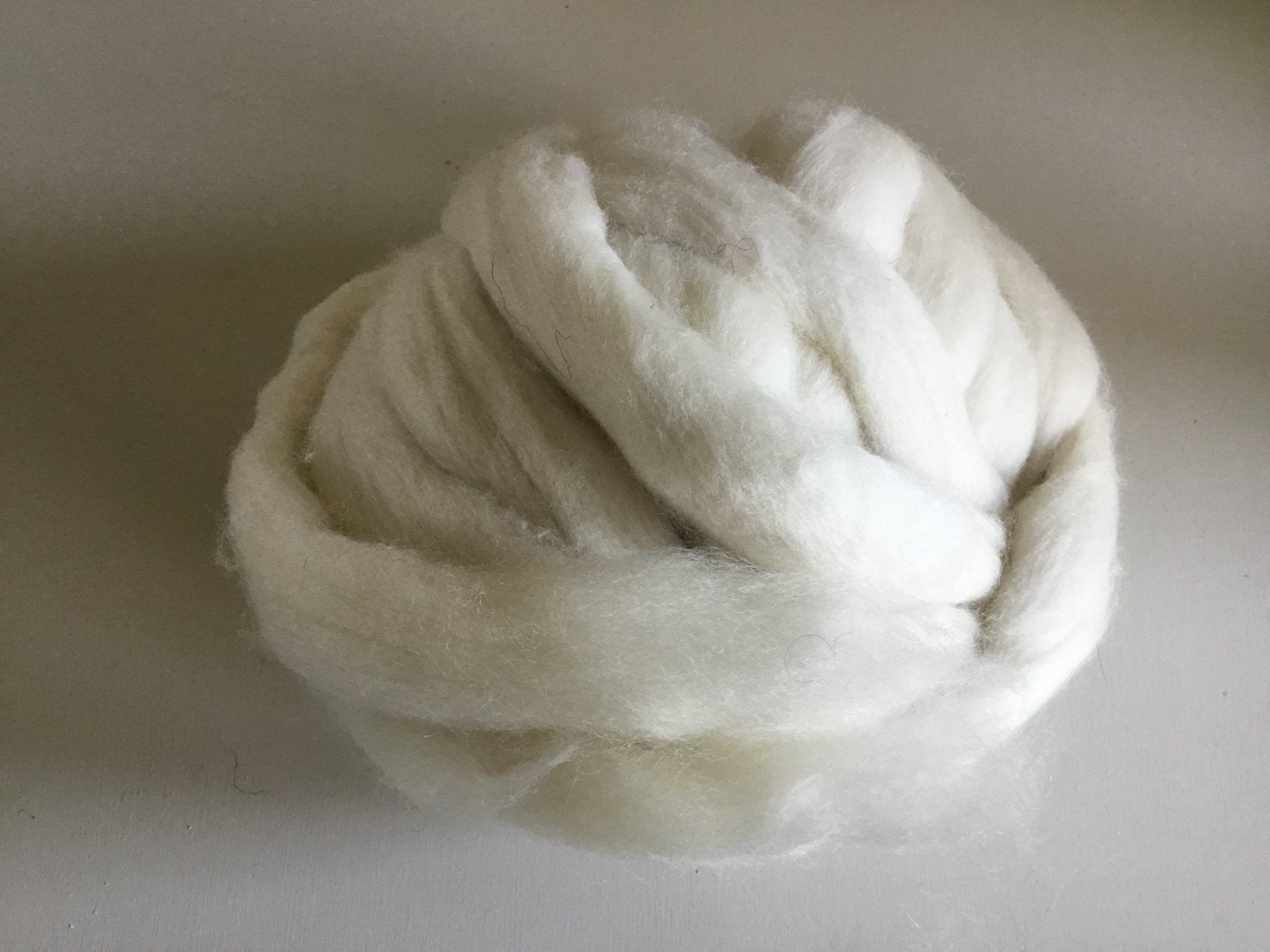 Merino lontwol voor spinnen, vilten, armbreien, Verzenden, Zo goed als nieuw, Figuurtje(s)