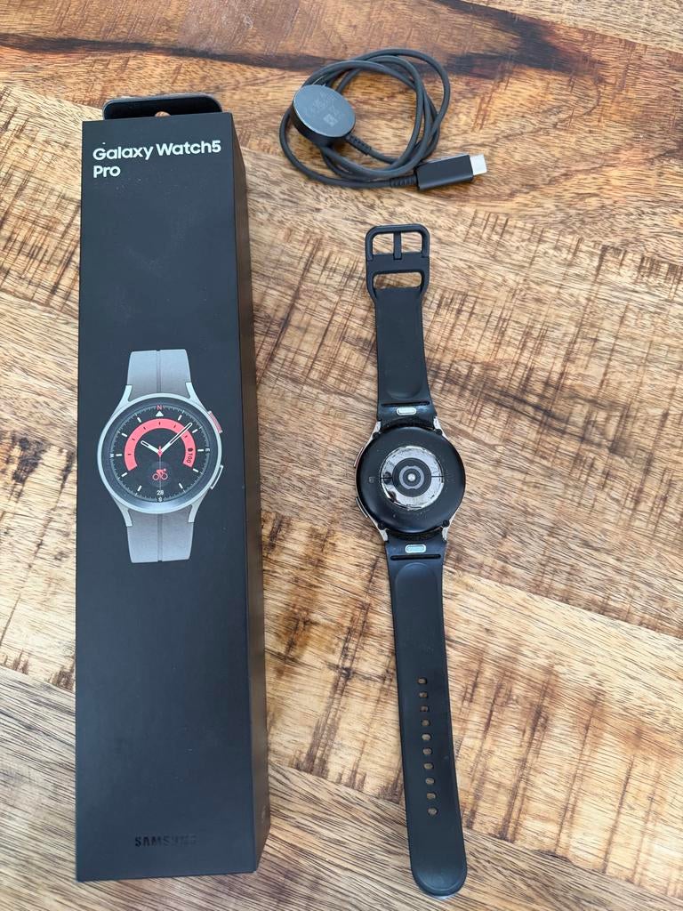 Galaxy watch 5 pro titanium grey, Ophalen of Verzenden, Zo goed als nieuw, Grijs, Android