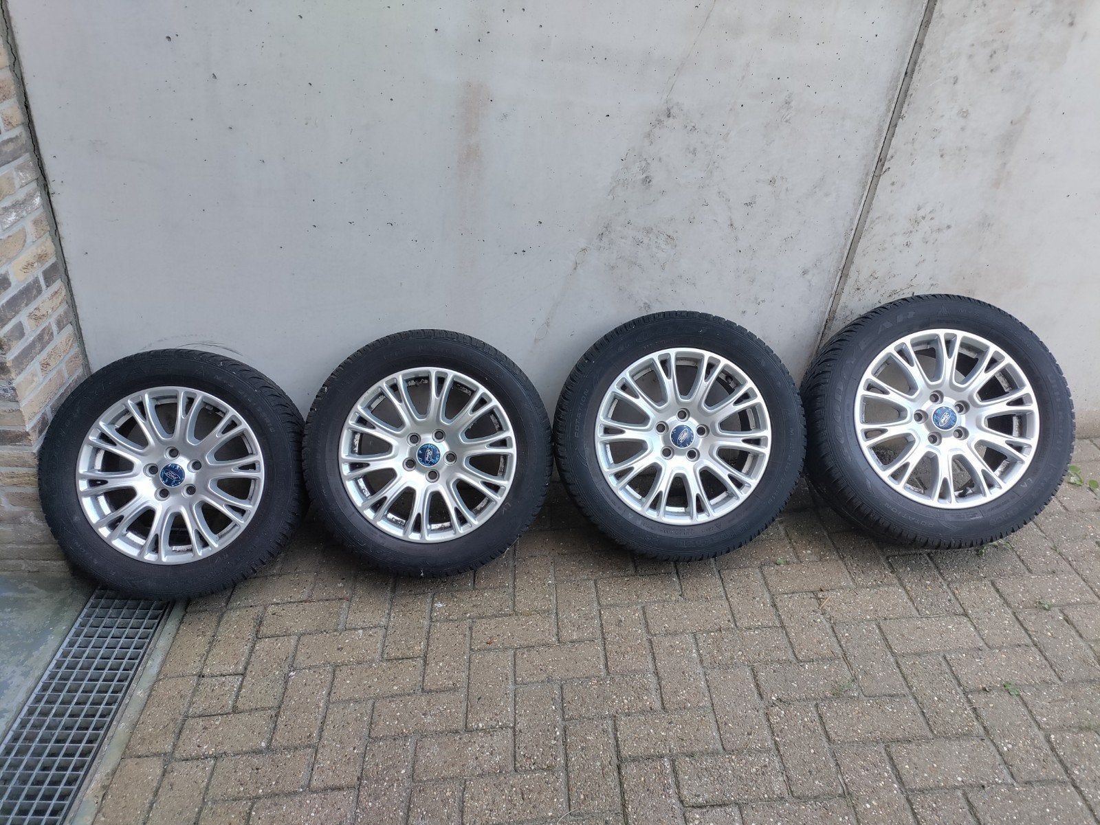 Ford 16 inch velgen met Goodyear All Season banden, Auto-onderdelen, Banden en Velgen, Ophalen, 16 inch, Banden en Velgen, All Season