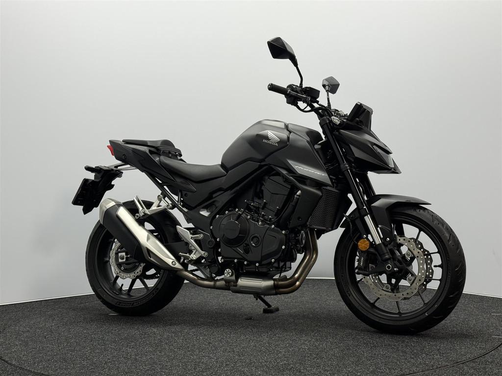 Honda CB 750 HORNET, Bedrijf, 755 cc, 12 t/m 35 kW, Traction Control