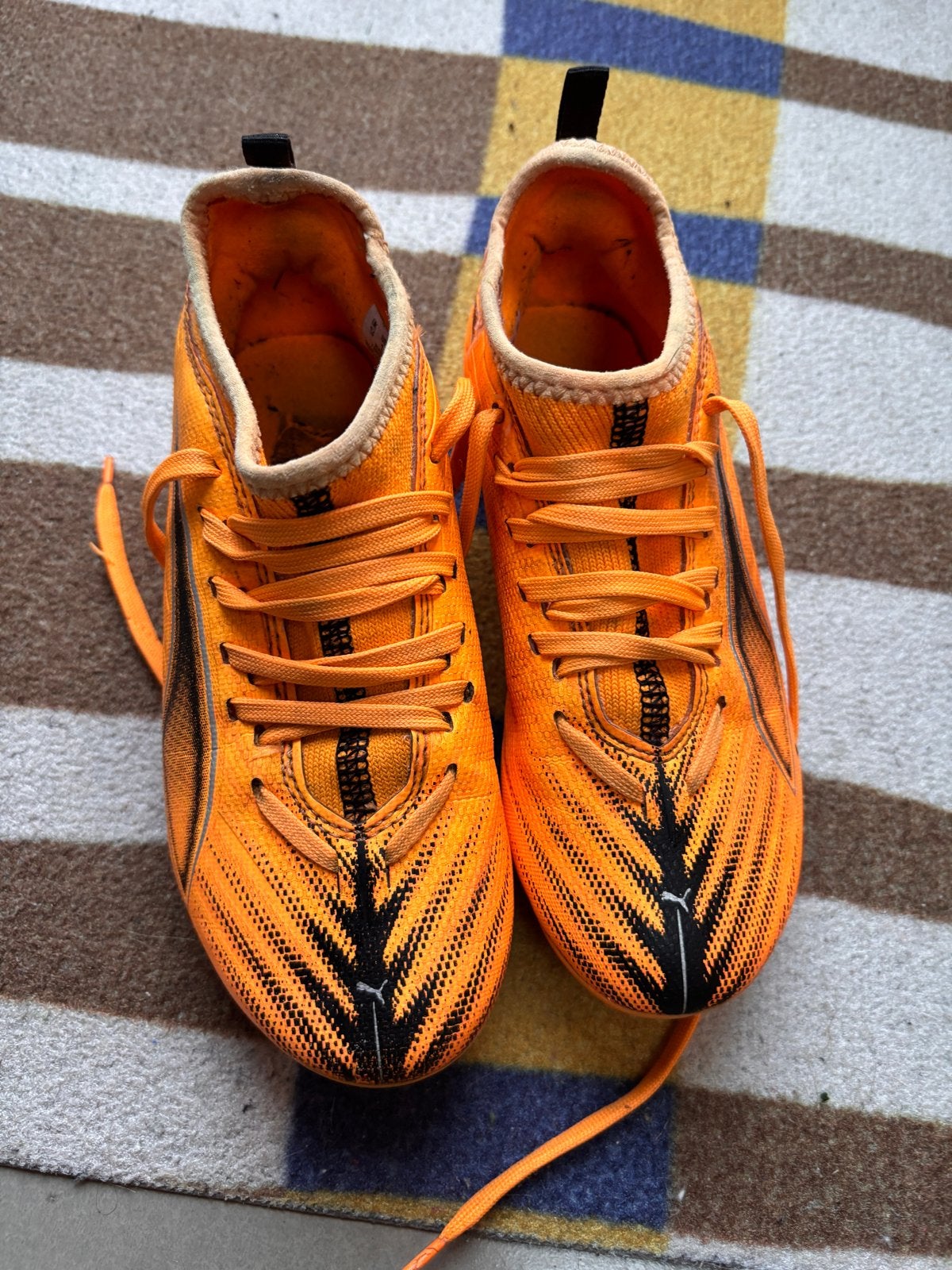 Puma kicksen maat 32 - Oranje voetbalschoenen, Ophalen of Verzenden, Gebruikt, Schoenen