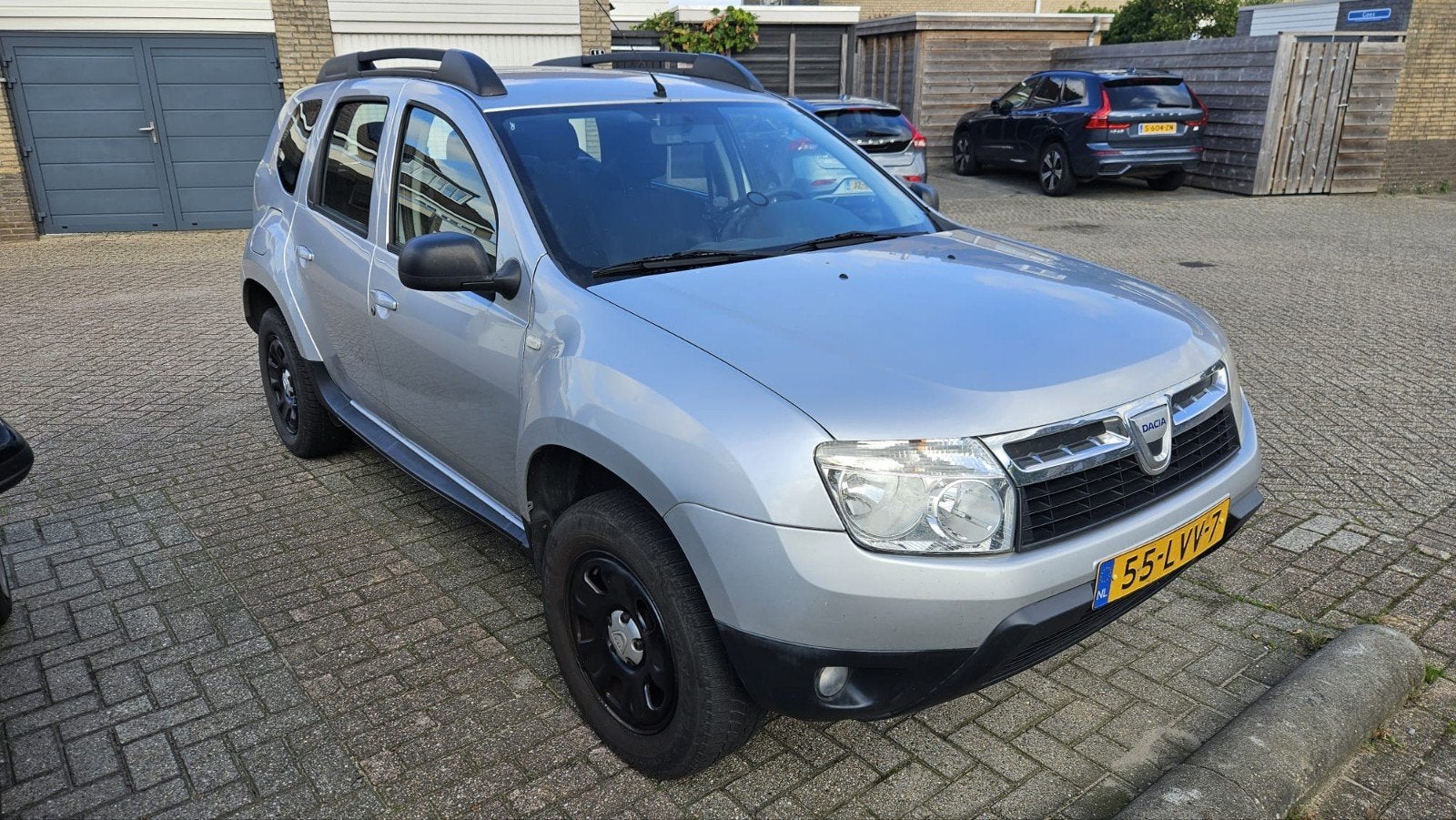 Dacia Duster 1.6 16V 4X2 2010 zilver, Stof, Zwart, 4 cilinders, Duster