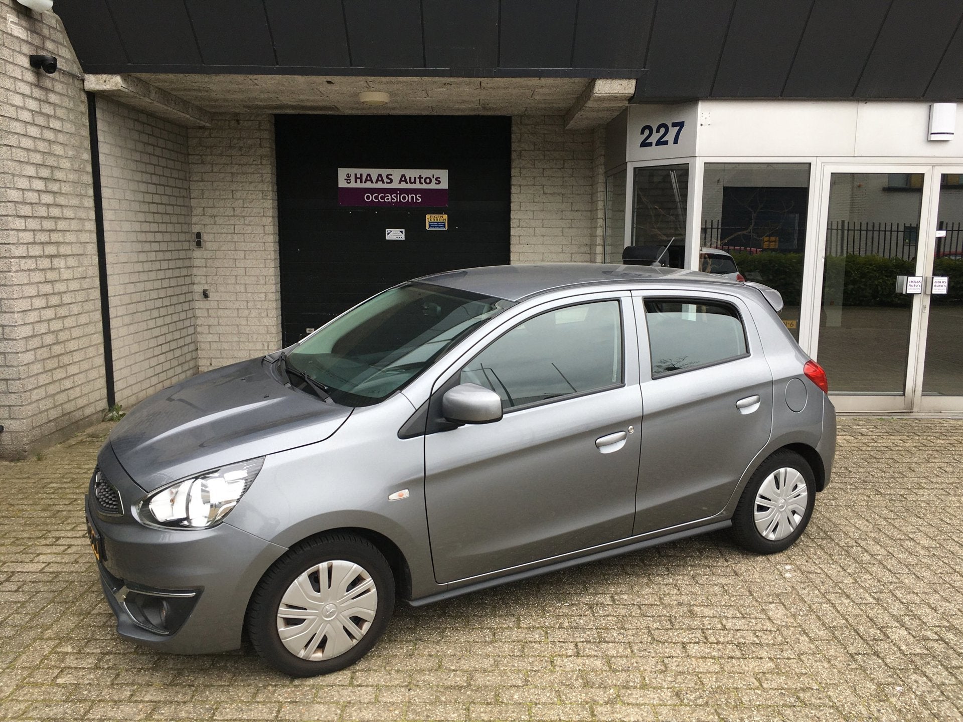 Mitsubishi Space Star 1.0 Cool+ / NL-AUTO+NAP / AIRCO / ZUIN, Voorwielaandrijving, Dealer onderhouden, Stof, Gebruikt