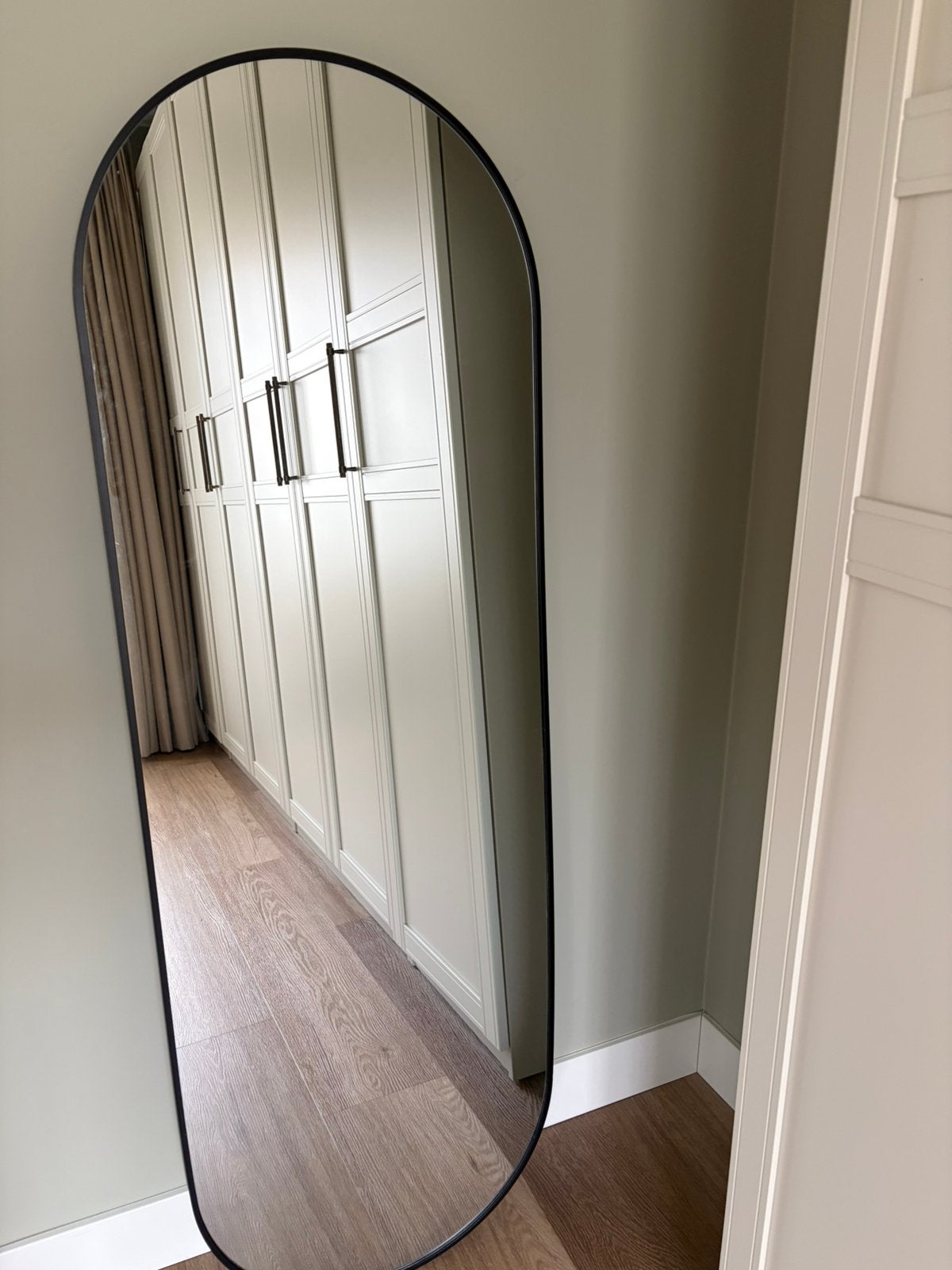 VM Design Loods 5 Spiegel ovaal 50x150cm - zwart, Huis en Inrichting, Woonaccessoires | Spiegels, Ophalen, Minder dan 50 cm, Zo goed als nieuw