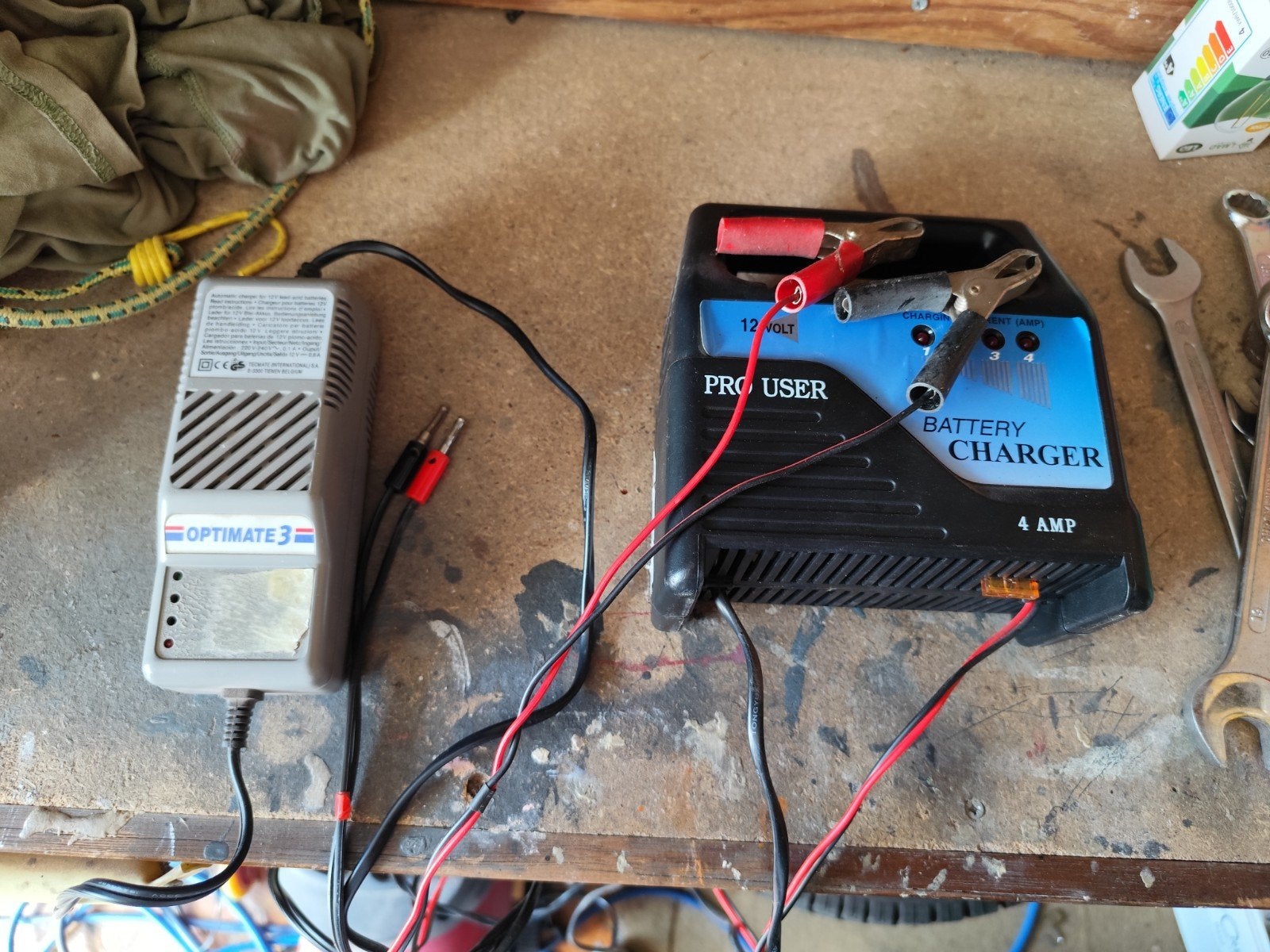 2x Acculaders: Optimate 3 en Pro User Battery Charger, Gebruikt, Universele onderdelen