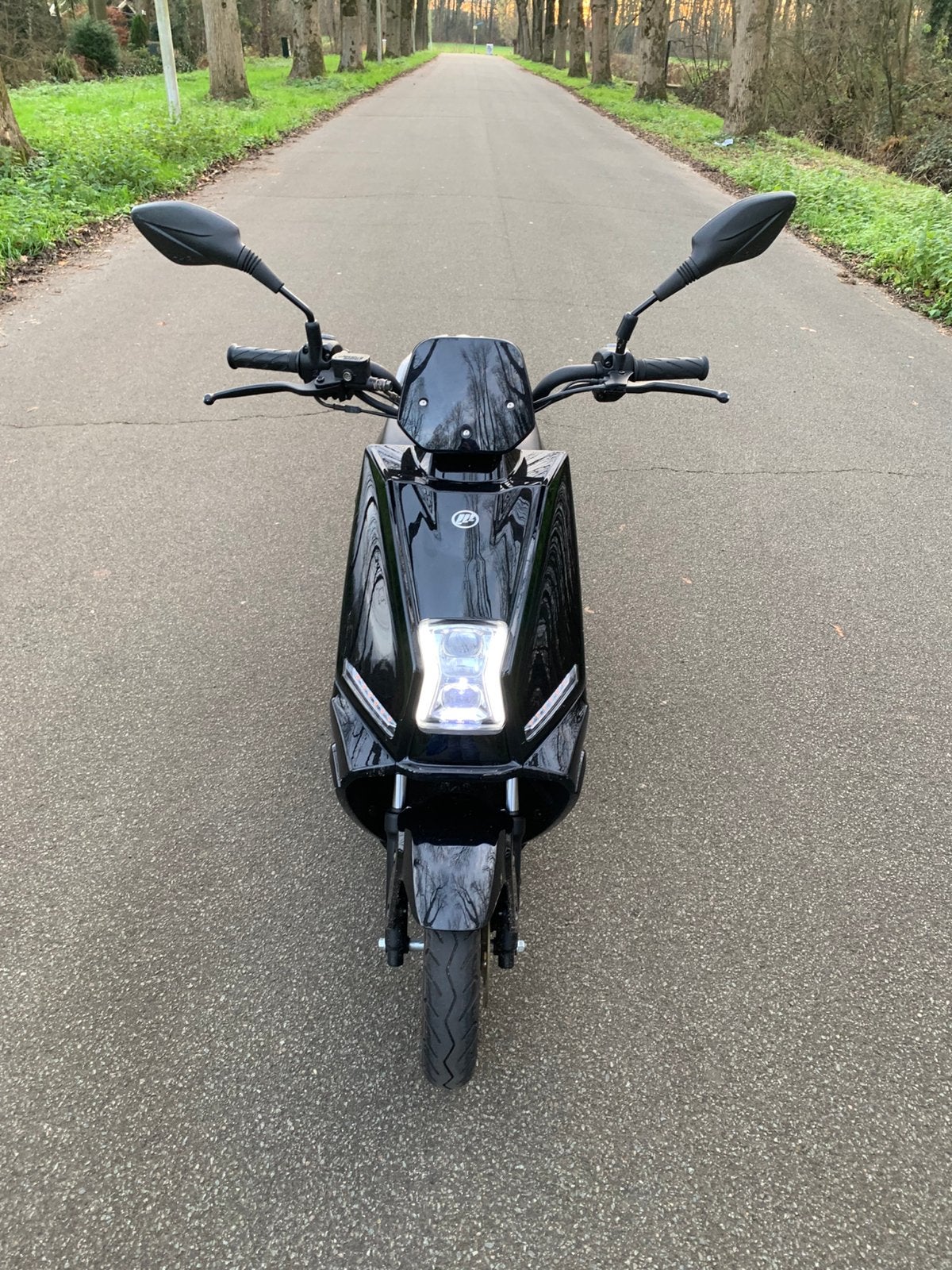 elektrische scooter nog als nieuw, Ophalen, Elektrisch, Zo goed als nieuw, Maximaal 25 km/u