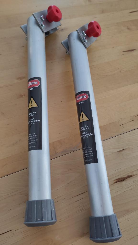 steiger stabilisatoren 4x voor altrex module 1 RS 34 Tower, Doe-het-zelf en Verbouw, Steigers, Ophalen, Gebruikt, Rolsteiger of Kamersteiger