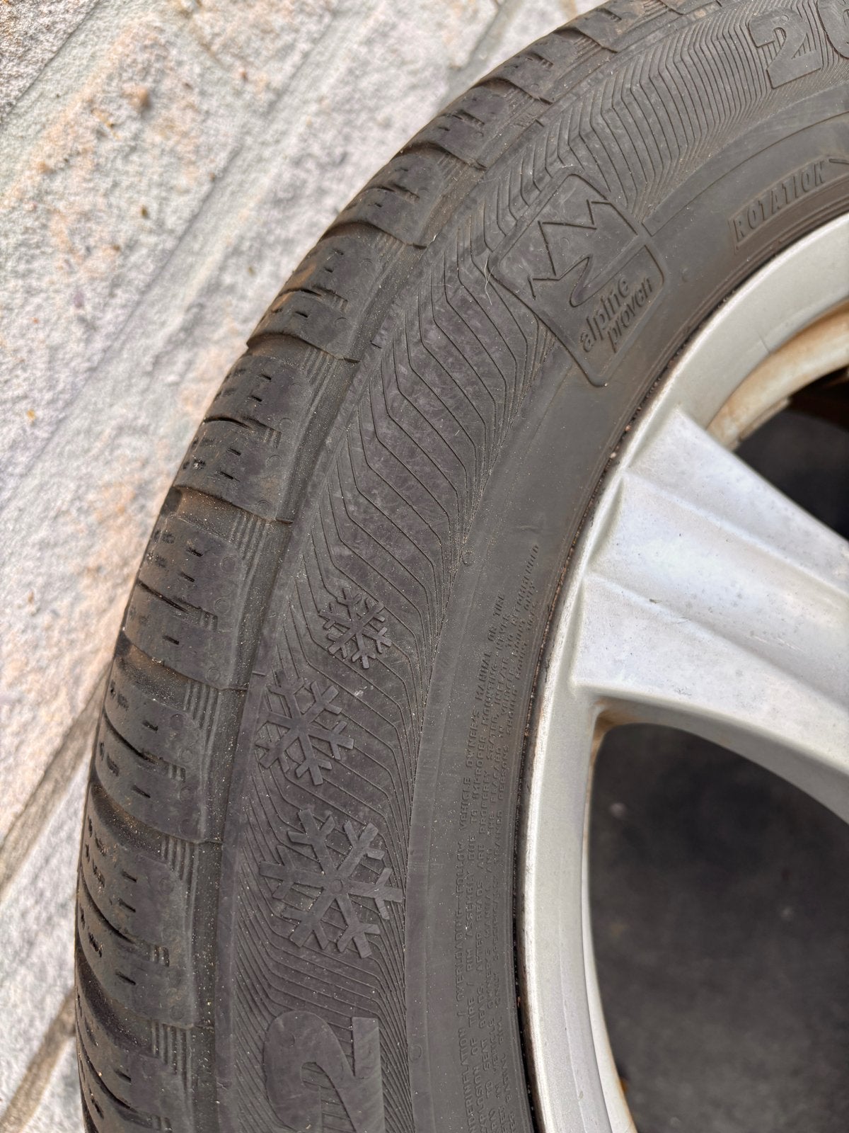 Semperit Winterbanden met Velgen 205/55 R16, Ophalen, Gebruikt, 16 inch, Banden en Velgen