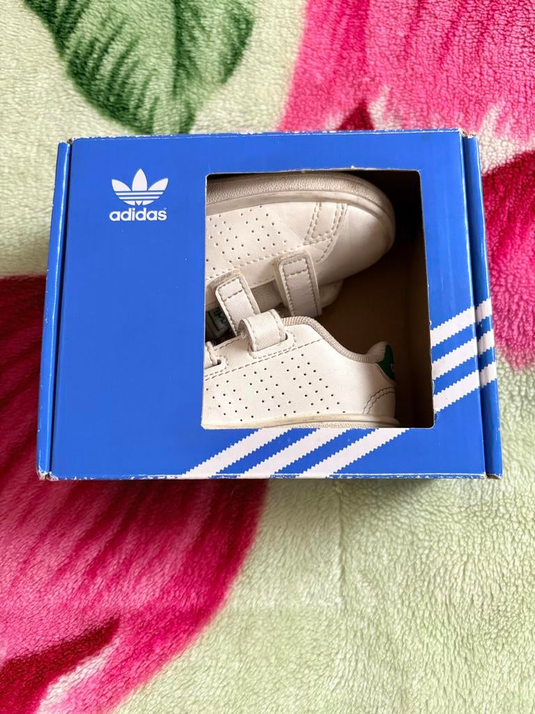 Adidas babyschoentjes maat 18, Ophalen of Verzenden, Gebruikt, Jongetje of Meisje, Schoentjes