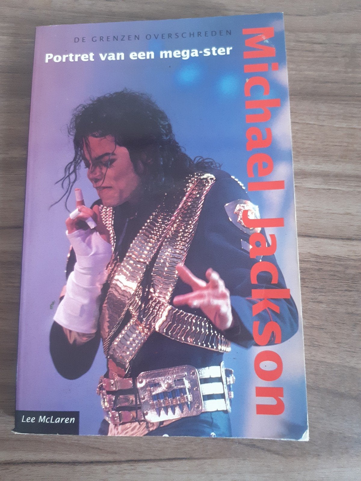Michael Jackson: De Grenzen Overschreden. Portret van een Me, Boeken, Ophalen of Verzenden, Gelezen, Lee McLaren, Film, Tv en Media