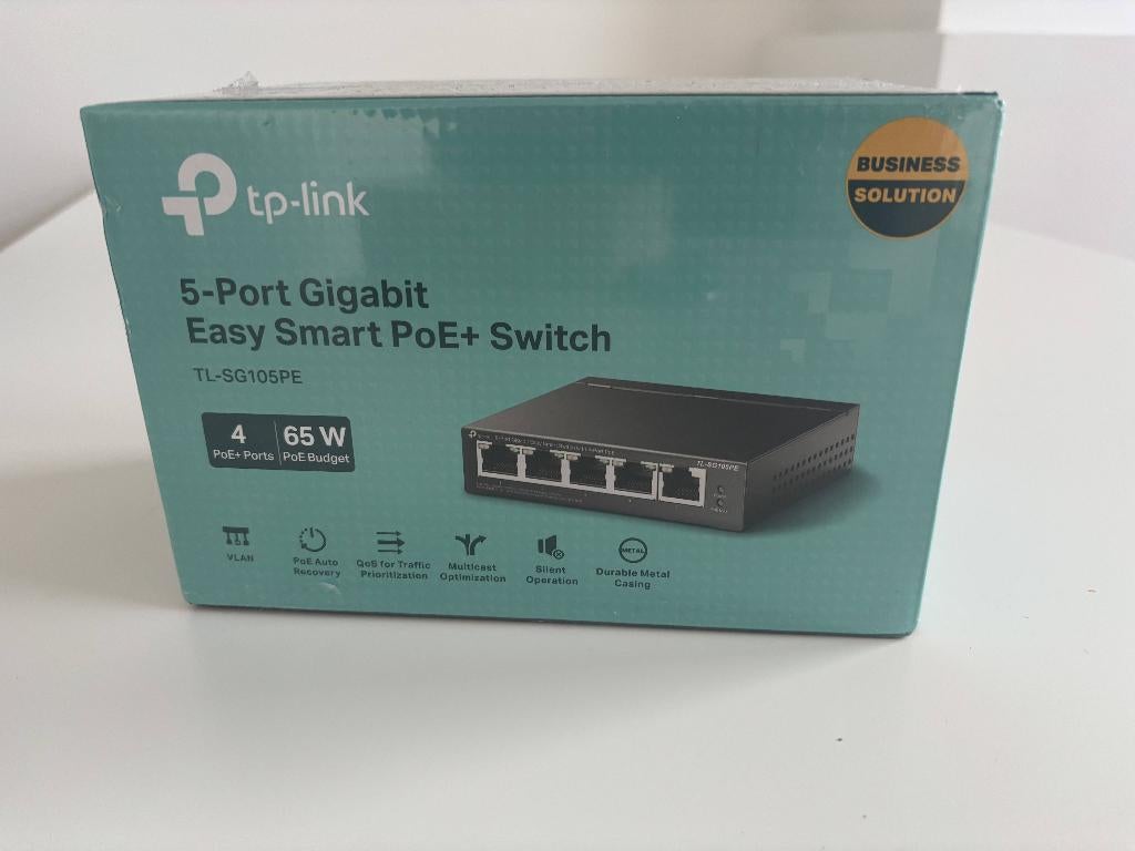 5 Port Gigabit Easy Smart PoE+ Switch, Ophalen, Nieuw