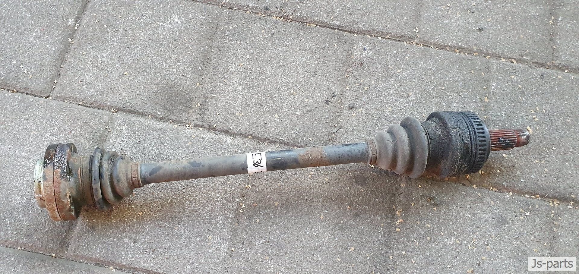 Aandrijfas rechts achter BMW 3-serie E36 318i, Auto-onderdelen, -, -, -
