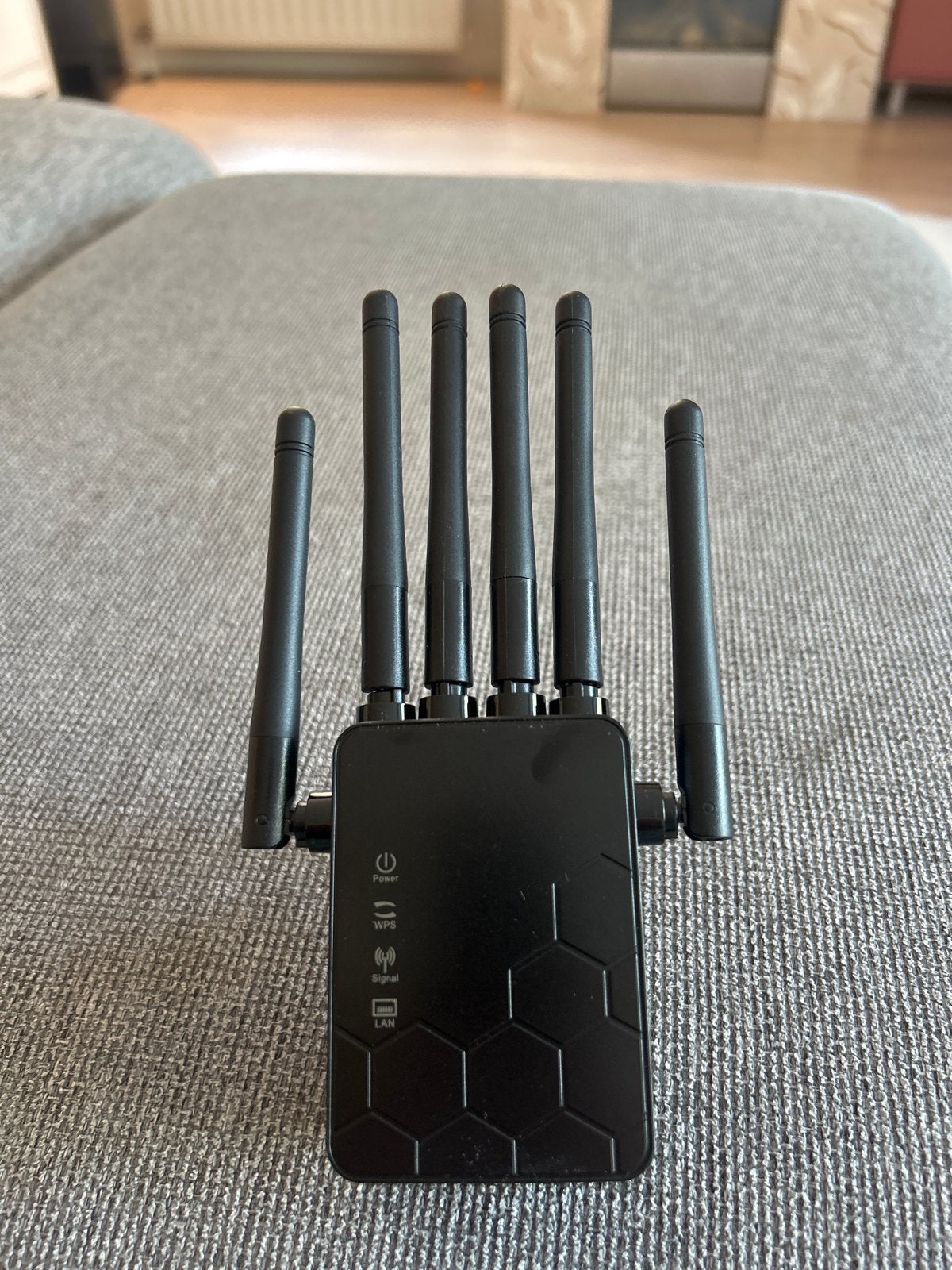 300Mbps WiFi Repeater / Range Extender, Ophalen of Verzenden, Zo goed als nieuw
