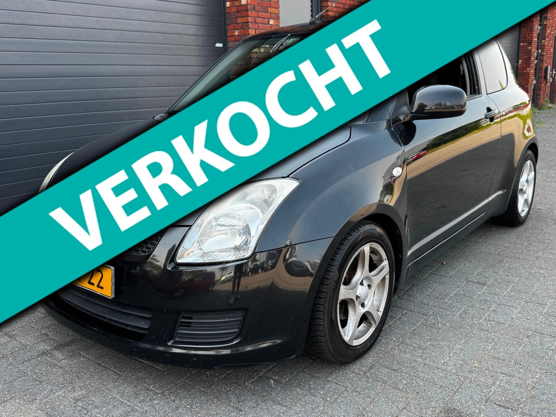 Suzuki Swift 1.3 Comfort Inruilkoopje ! Airco Nieuwe APK, Emergency brake assist, Gebruikt, 31 €/maand, 400 kg