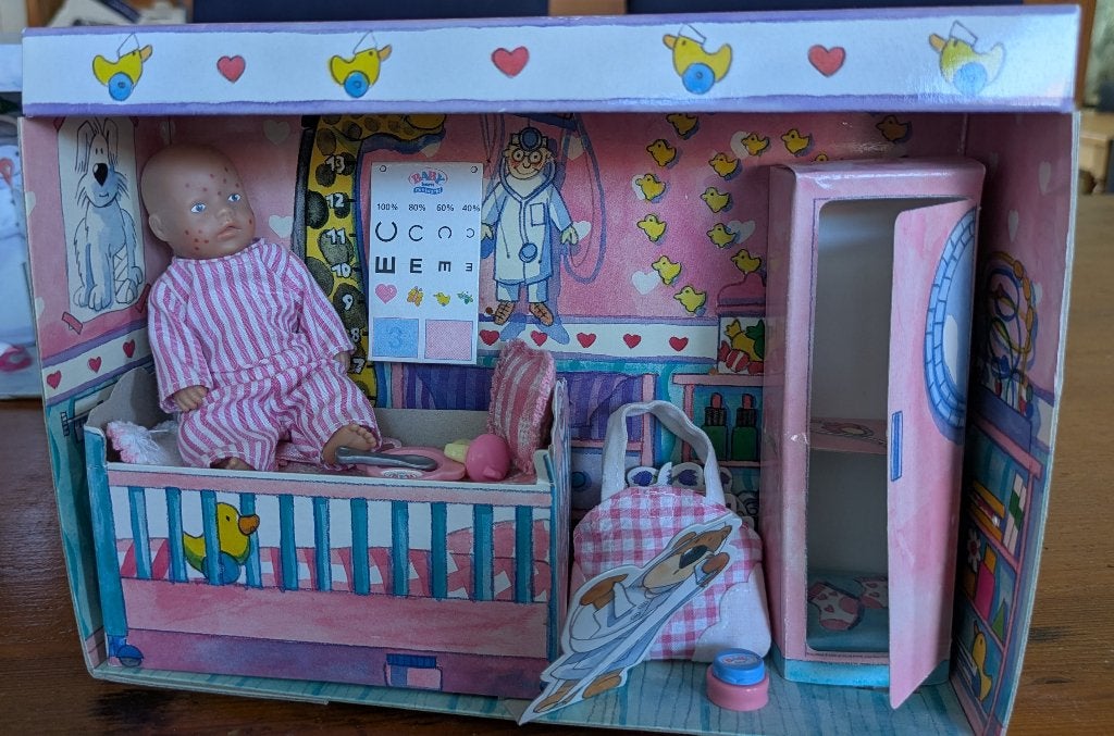 Mini Baby Born ziek, Kinderen en Baby's, Speelgoed | Poppen, Ophalen of Verzenden, Zo goed als nieuw, Babypop
