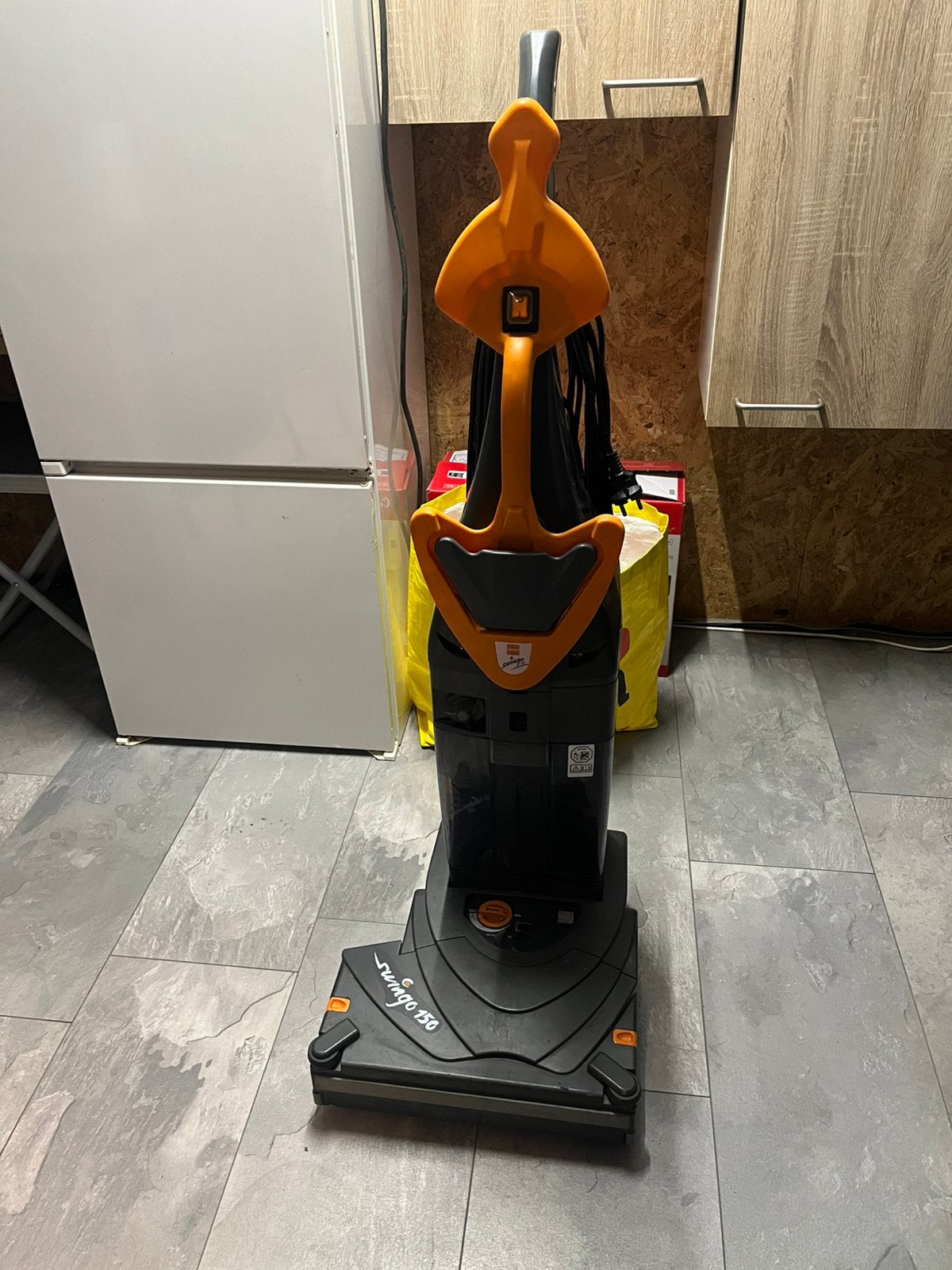taski swingo professionele schrobzuigmachine, Doe-het-zelf en Verbouw, Reinigingsmachines, Zo goed als nieuw, Schrobmachine, Ophalen of Verzenden
